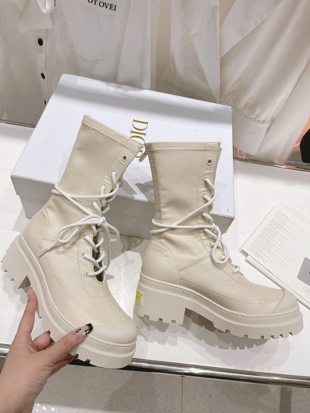 Luxury Shoes - DIR - 1023