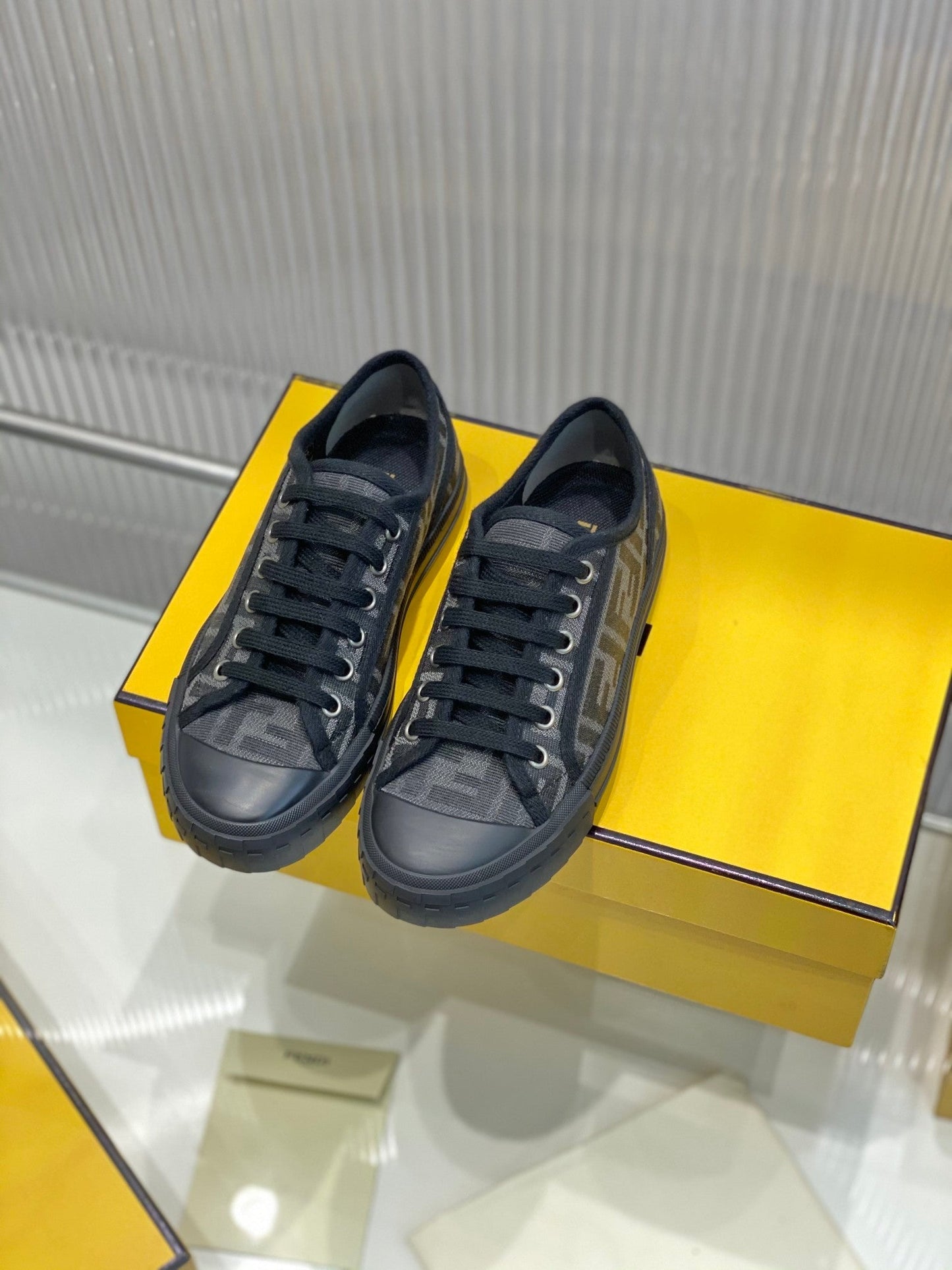 Luxury Shoes - FED - 508