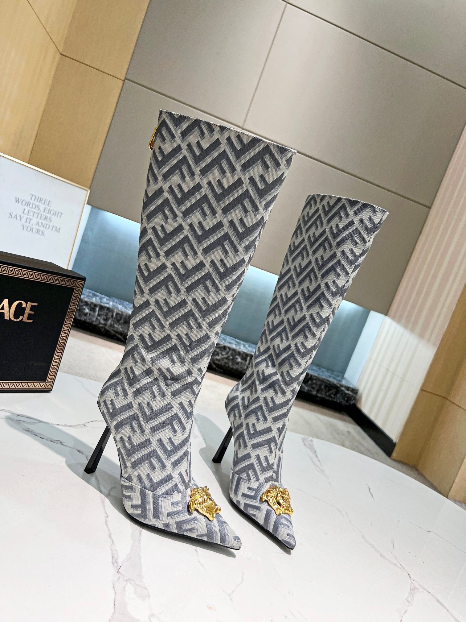 Luxury Shoes - FED - 389