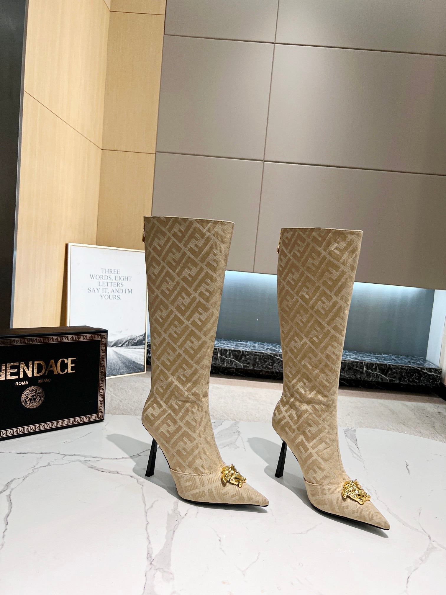 Luxury Shoes - FED - 391