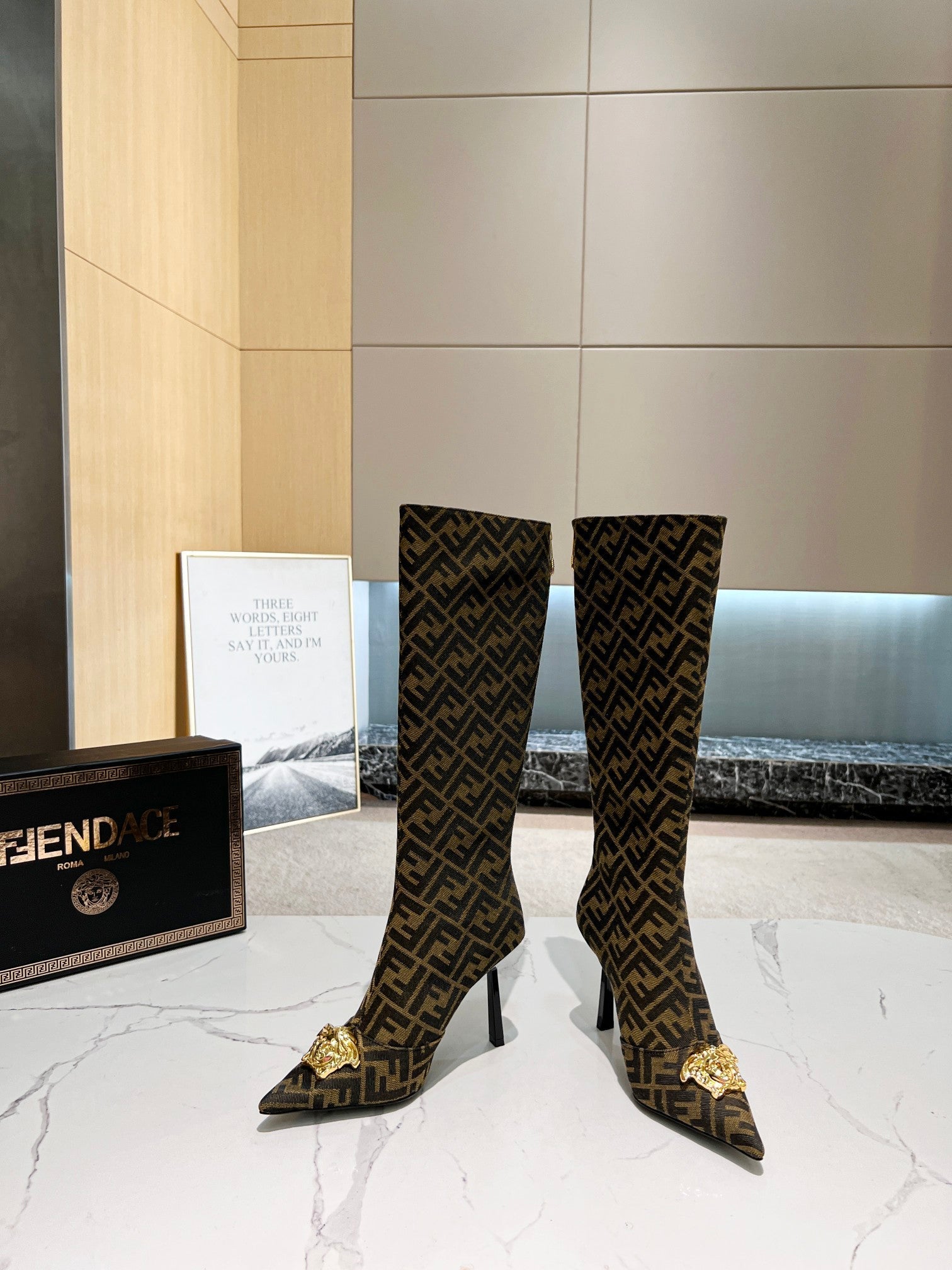 Luxury Shoes - FED - 387