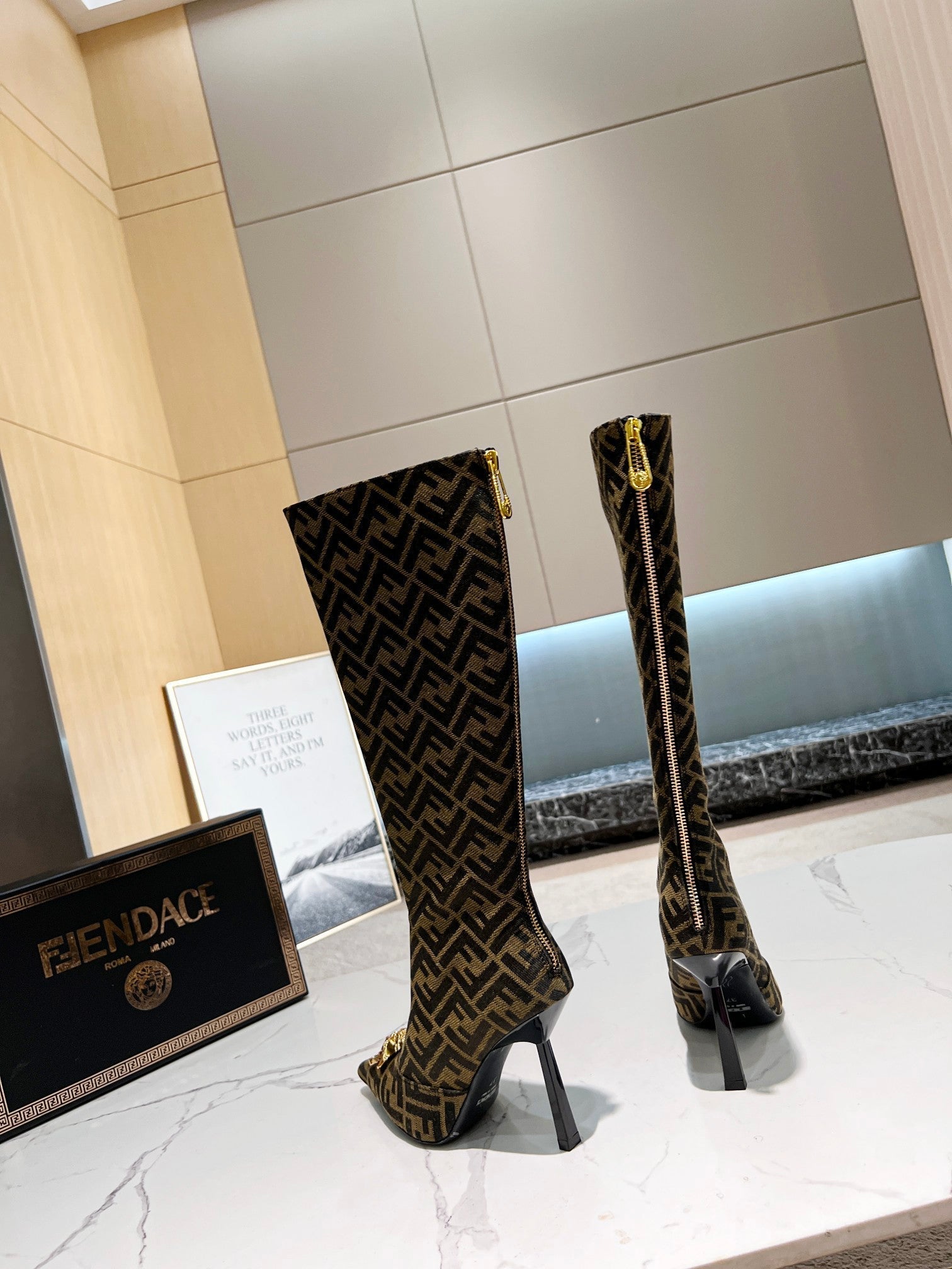 Luxury Shoes - FED - 387
