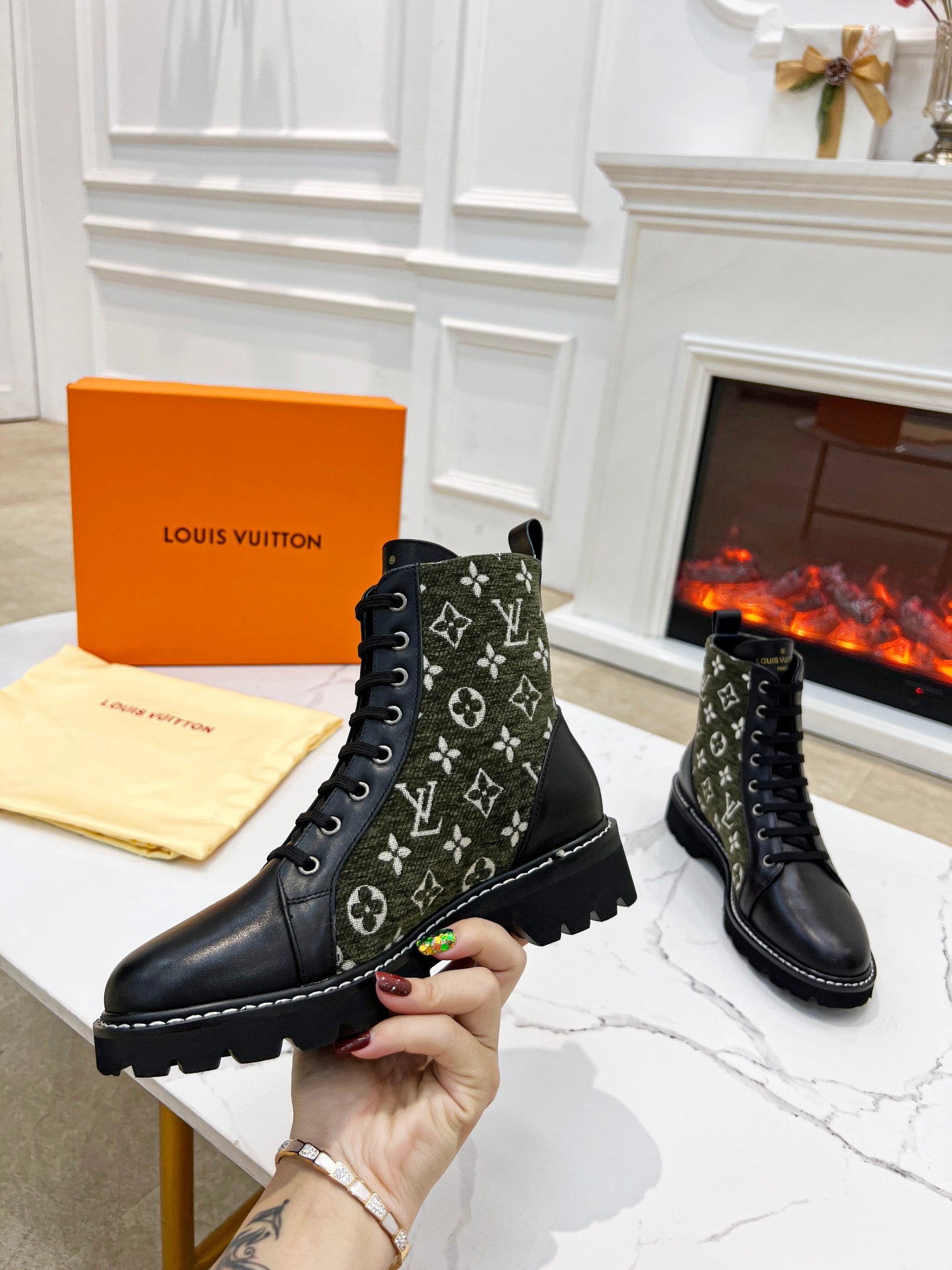 Luxury Shoes - LU-V - 1038