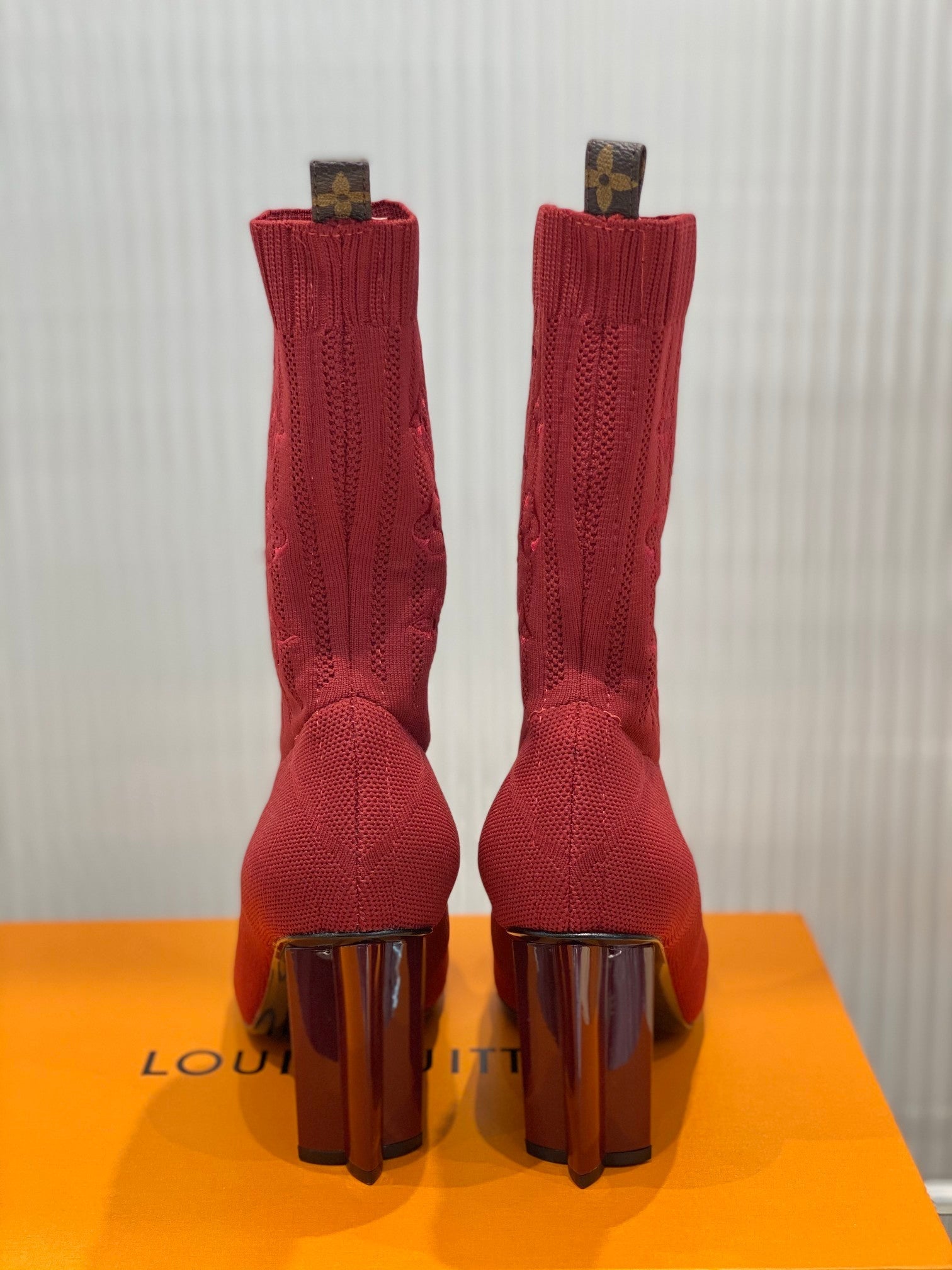Luxury Shoes - LU-V - 1050