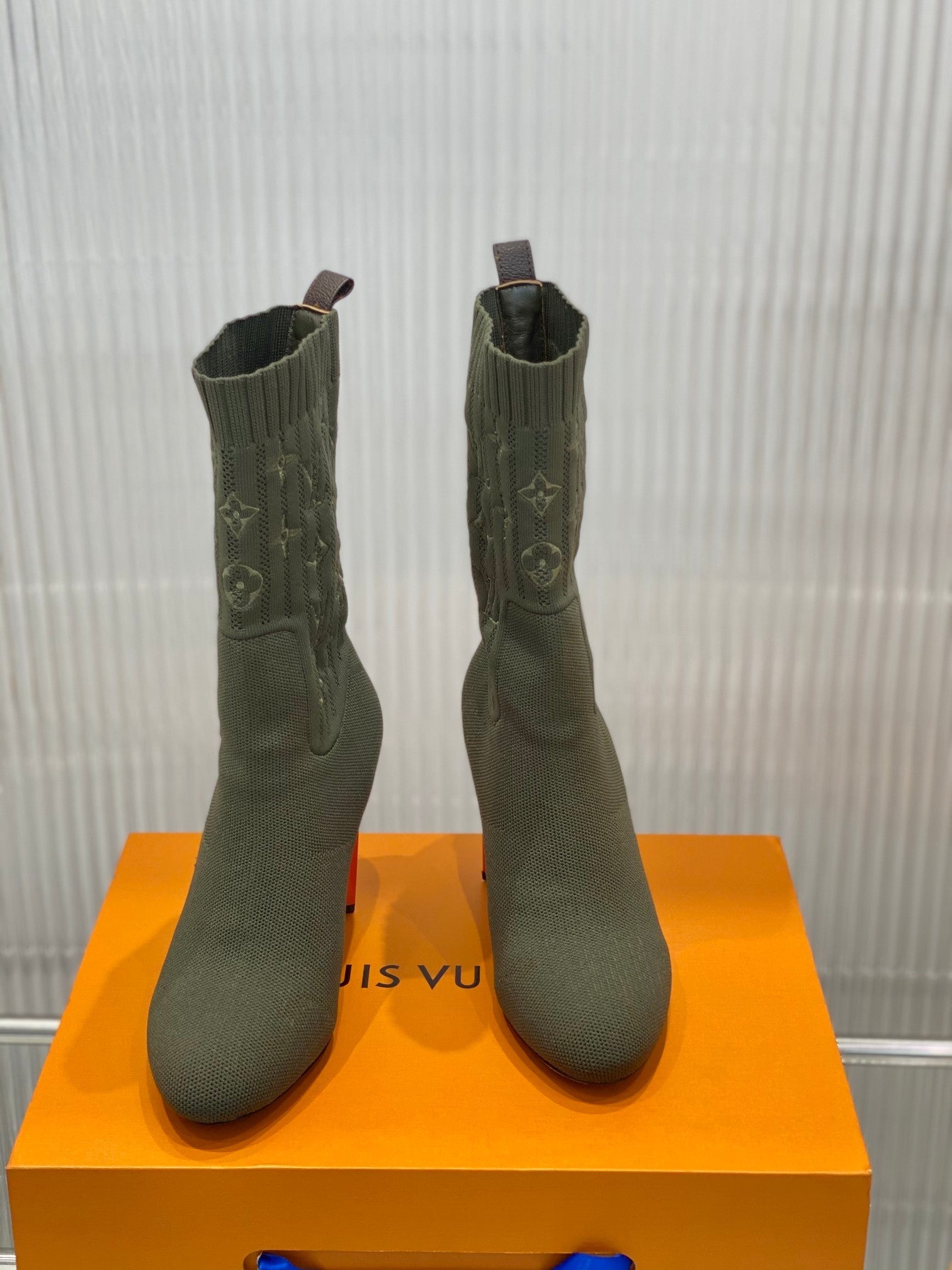 Luxury Shoes - LU-V - 1052