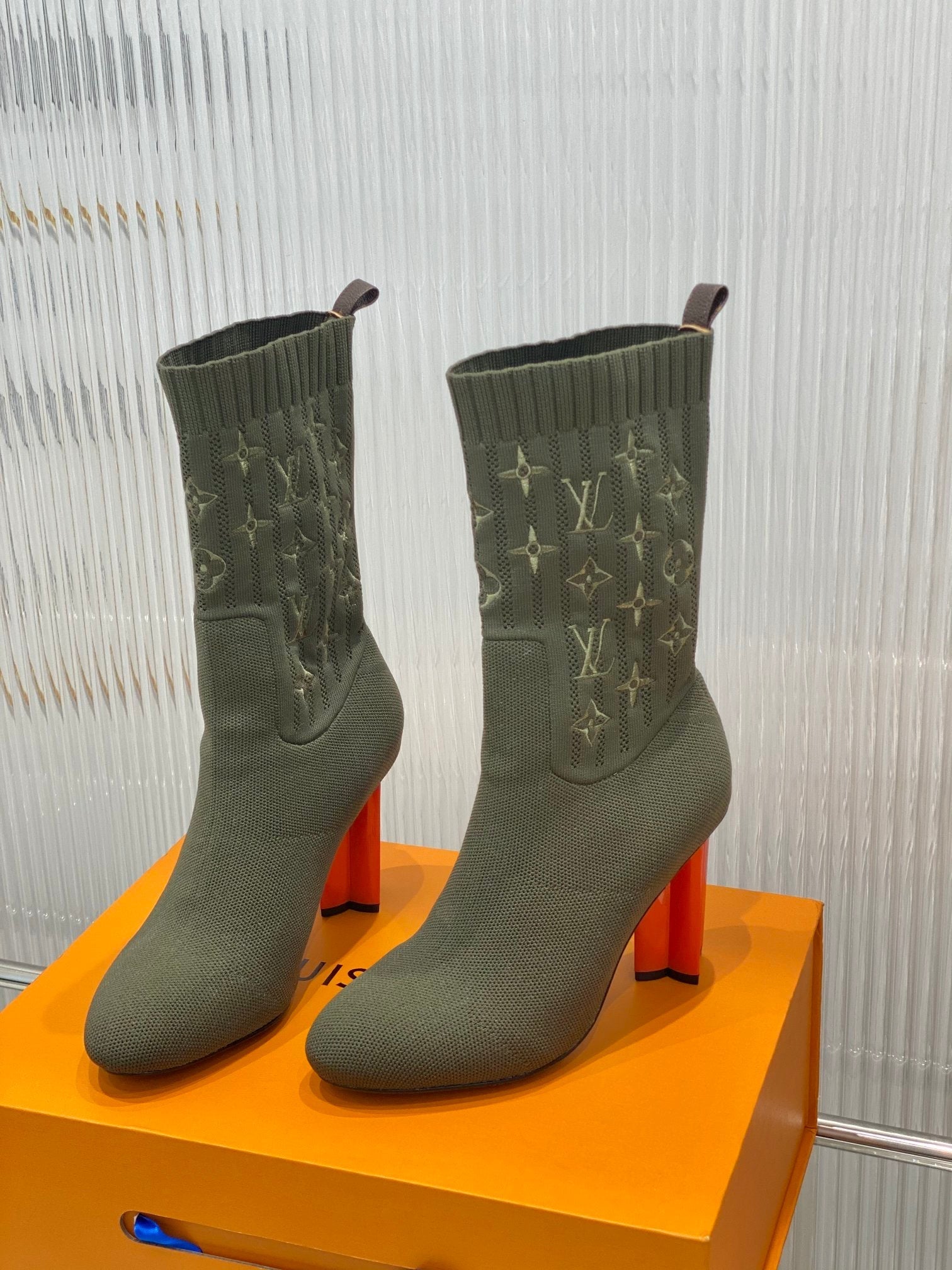 Luxury Shoes - LU-V - 1052