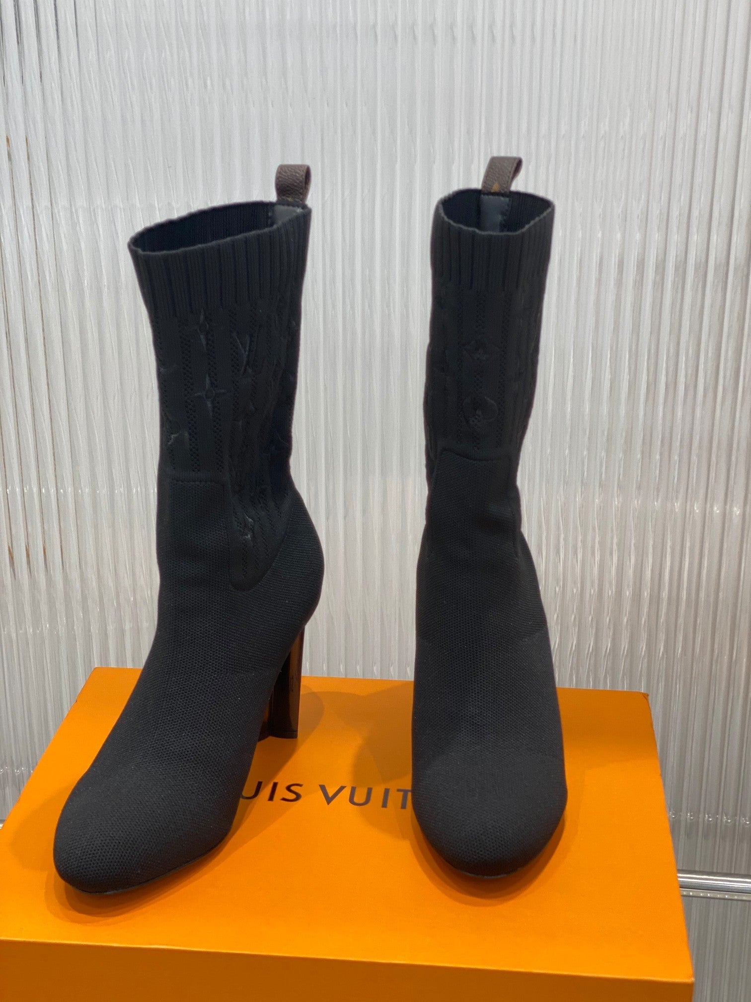 Luxury Shoes - LU-V - 1053