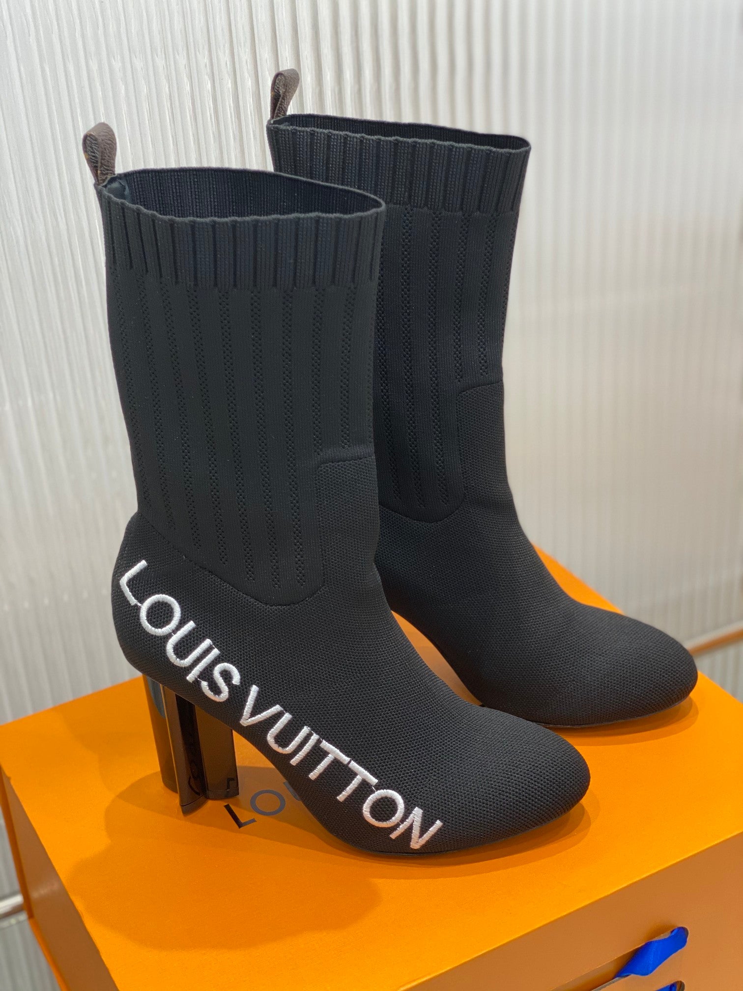 Luxury Shoes - LU-V - 1059