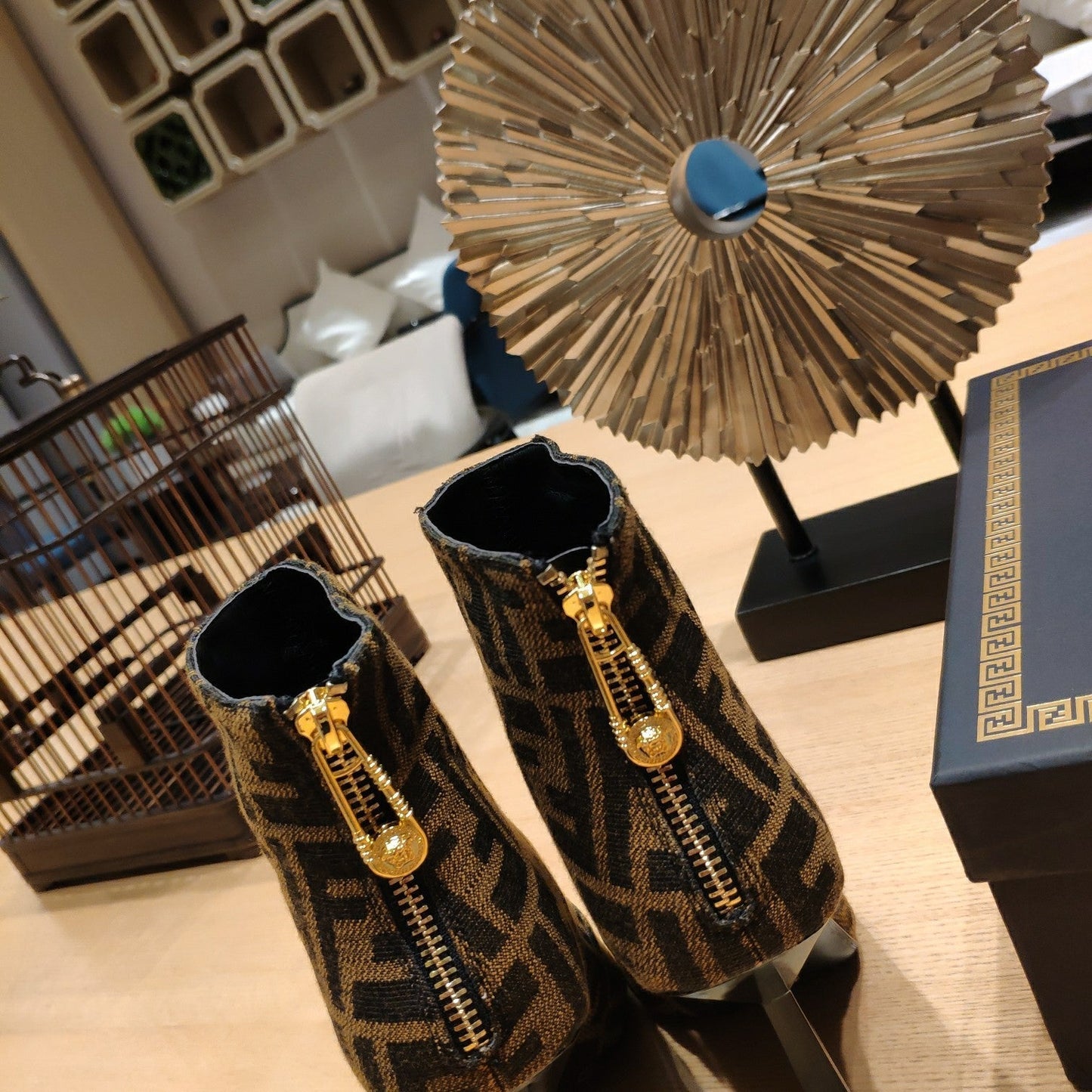 Luxury Shoes - FED - 447