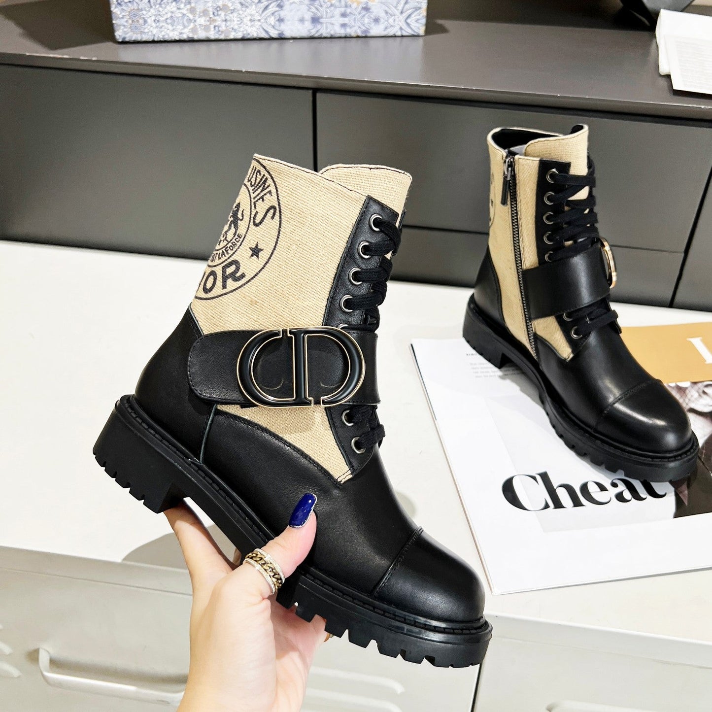 Luxury Shoes - DIR - 802