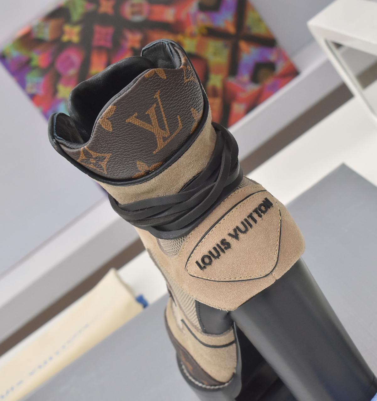 Luxury Shoes - LU-V - 530