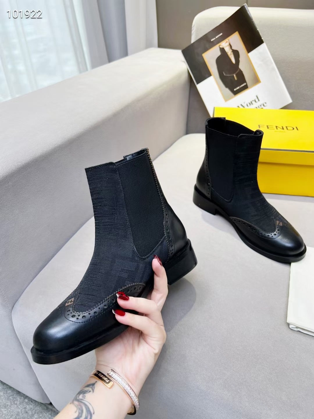 Luxury Shoes - FED - 316