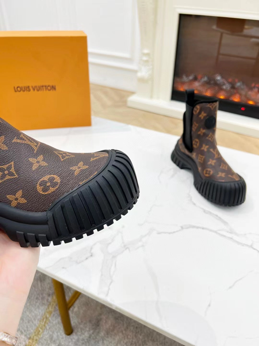Luxury Shoes - LU-V - 461