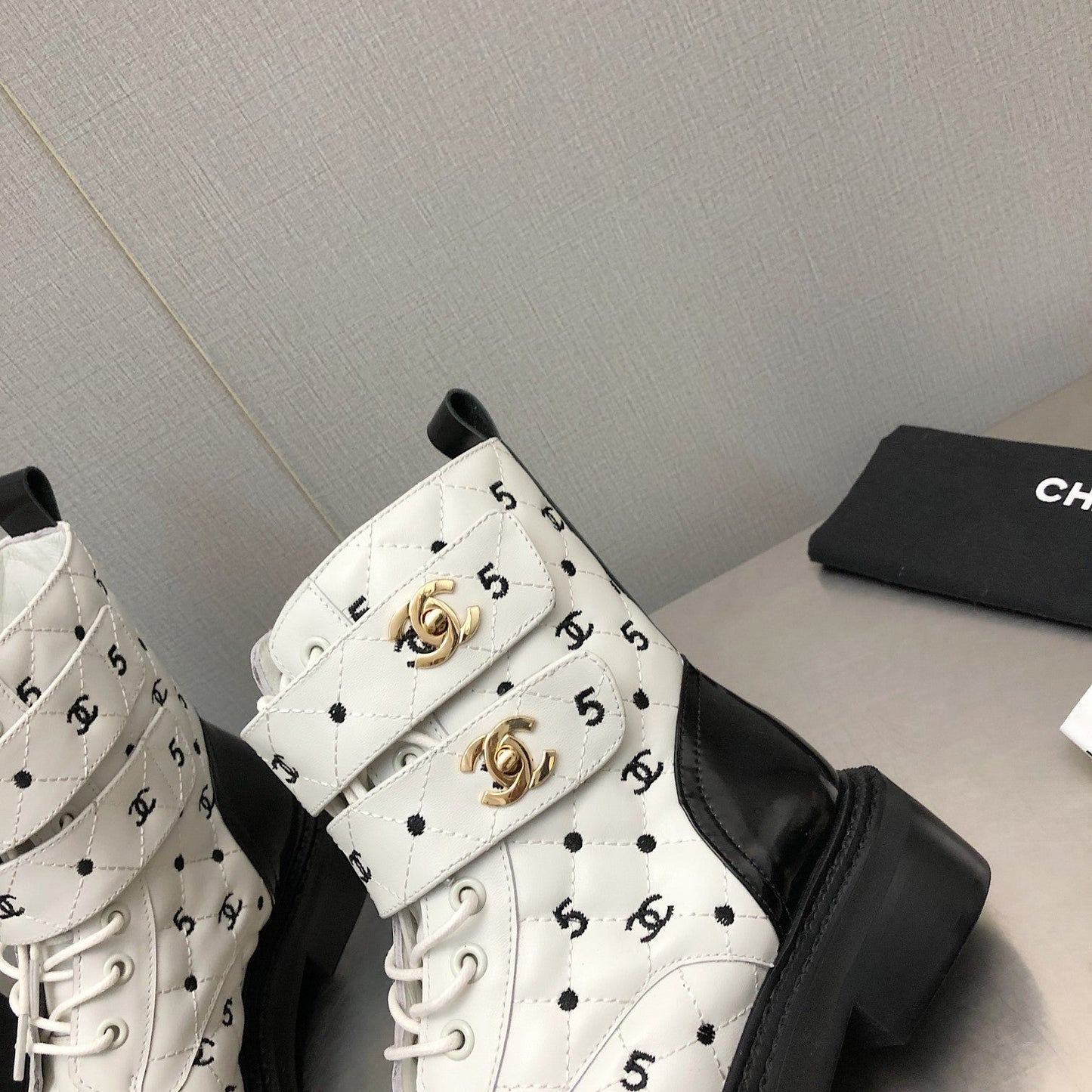 Luxury Shoes Sandals - CHL - 1272