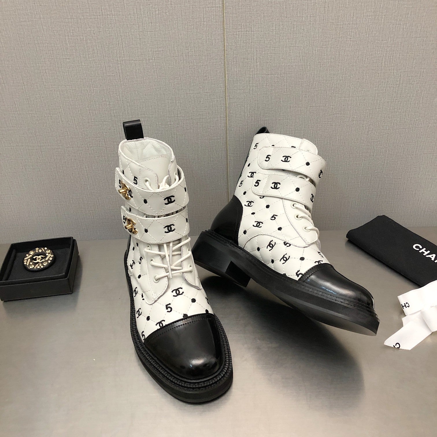 Luxury Shoes Sandals - CHL - 1272
