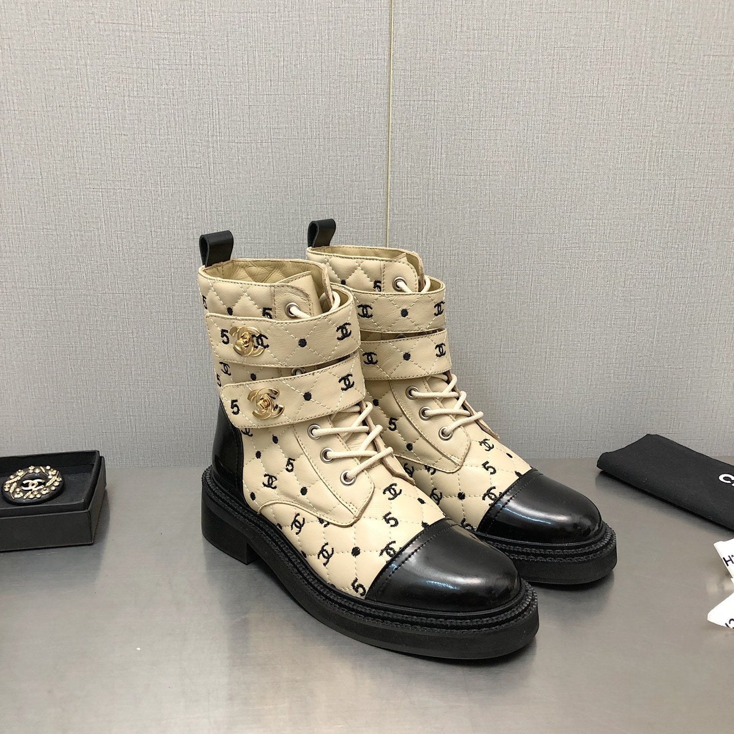 Luxury Shoes Sandals - CHL - 1273