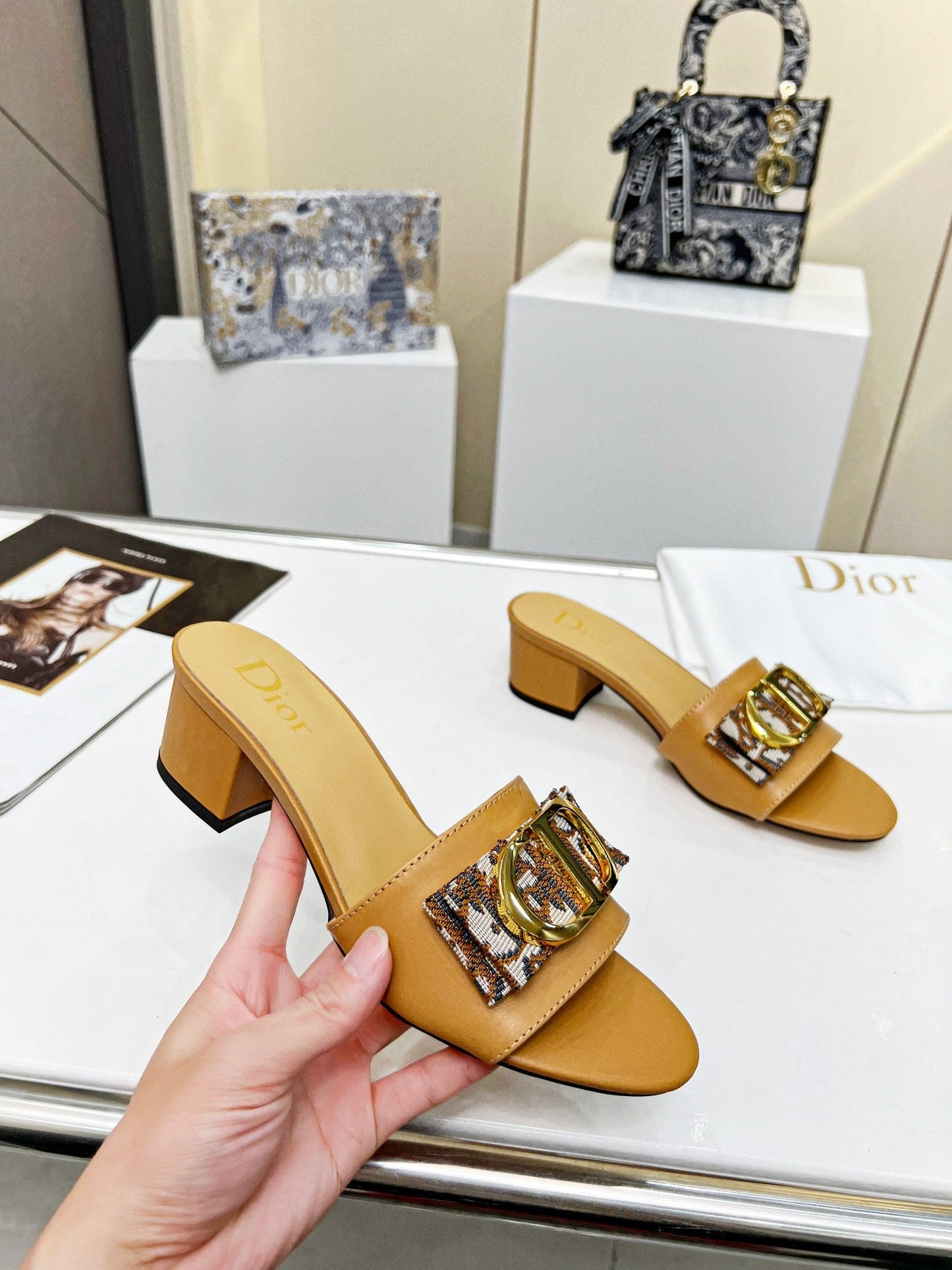 Luxury Shoes - DIR - 619