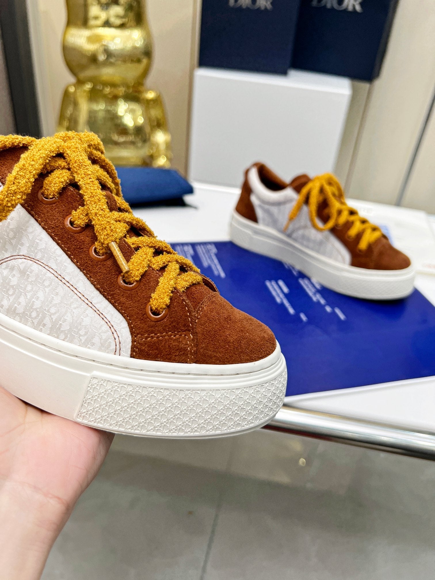 Luxury Shoes - DIR - 700