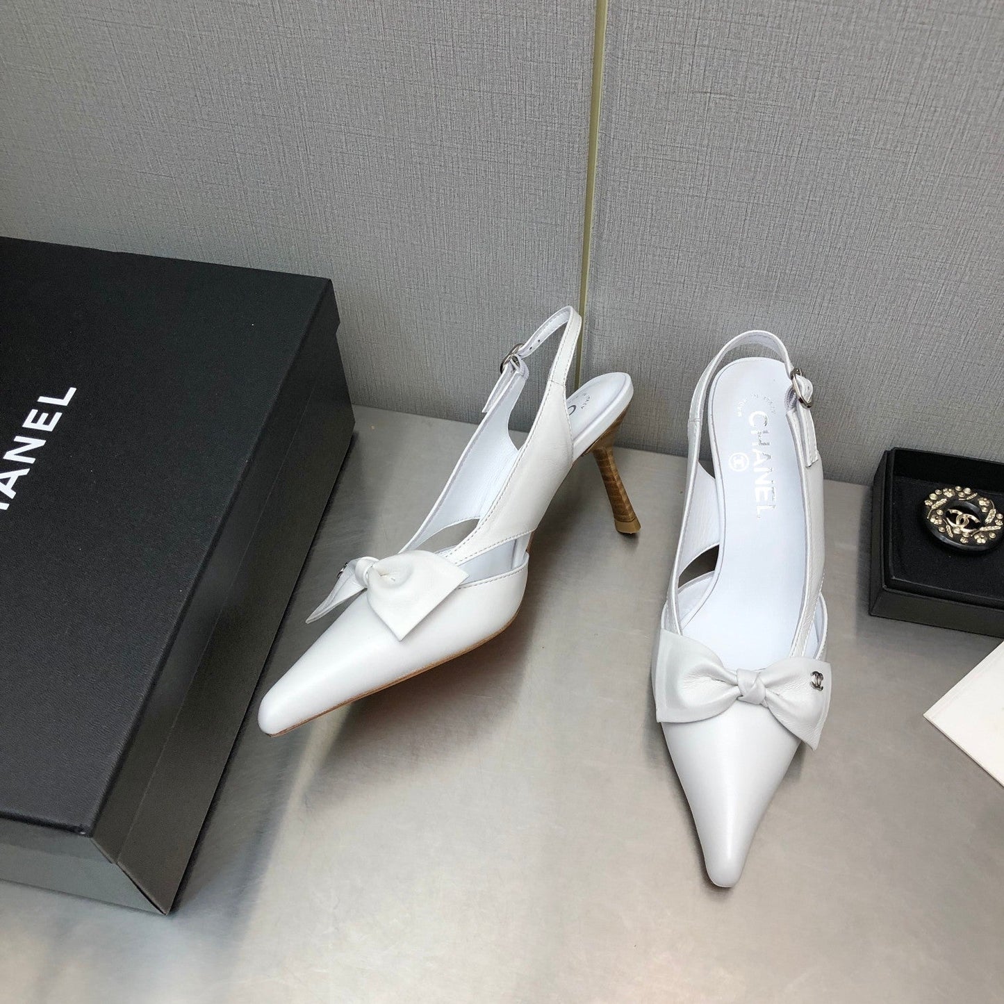 Luxury Shoes Sandals - CHL - 1035