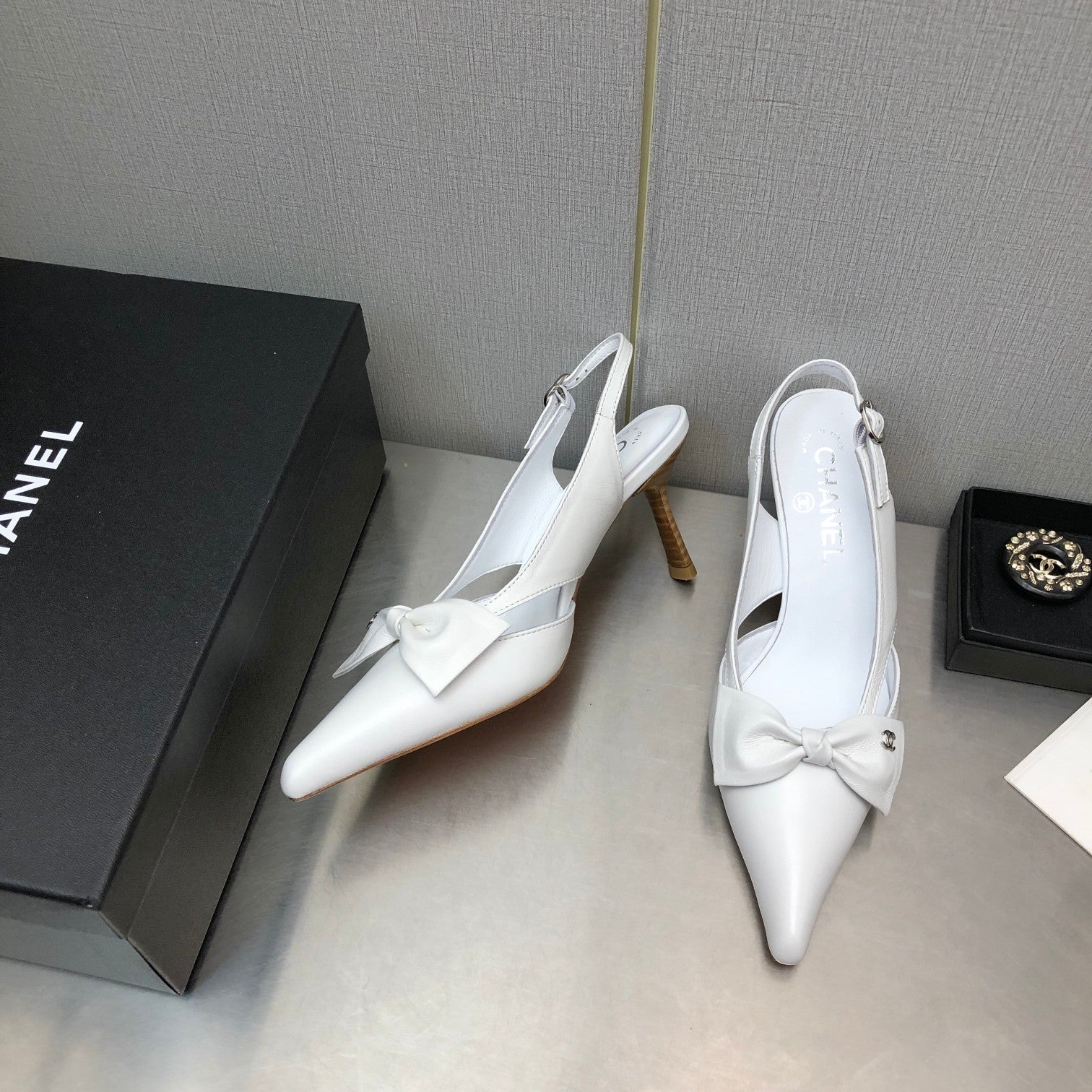Luxury Shoes Sandals - CHL - 1035