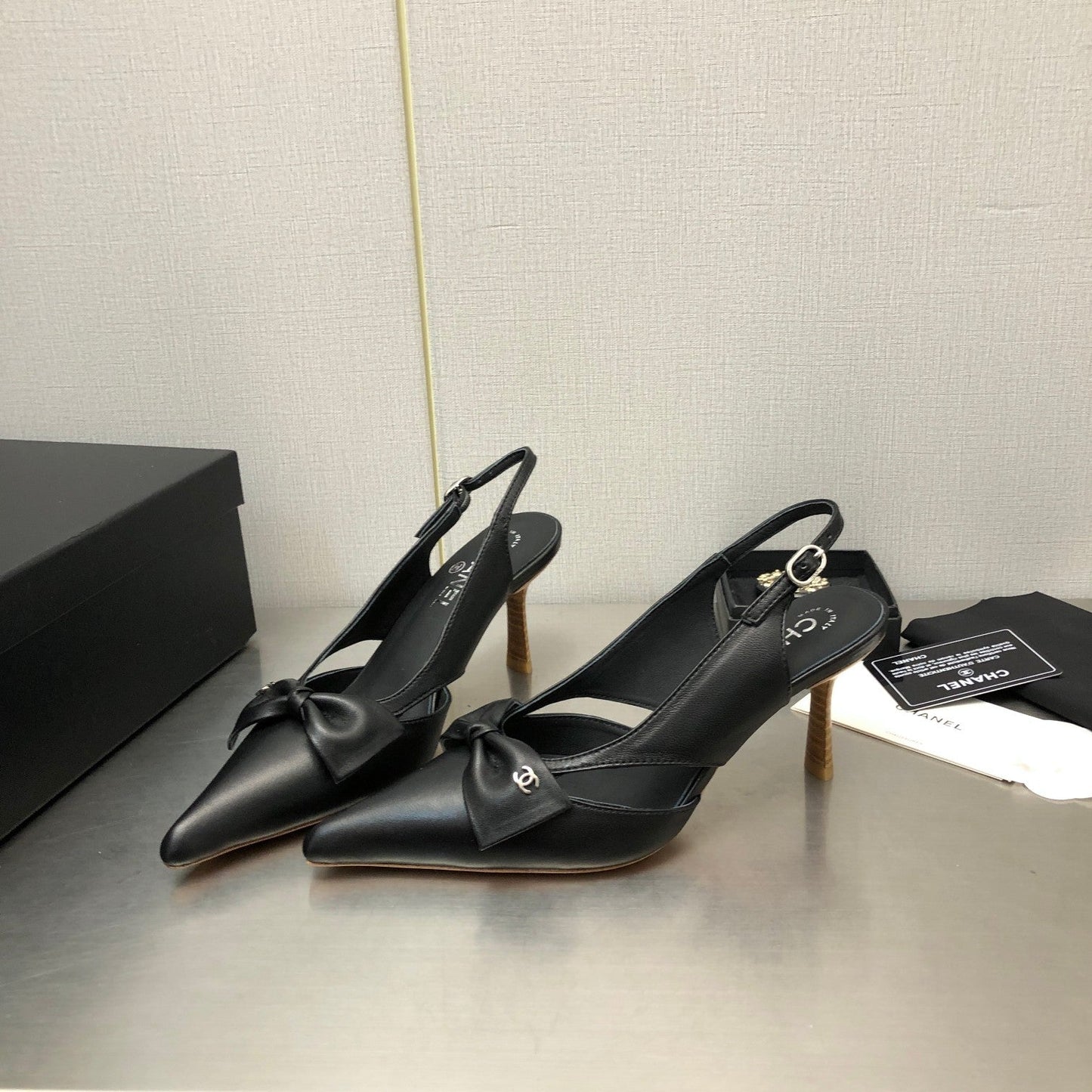 Luxury Shoes Sandals - CHL - 1036