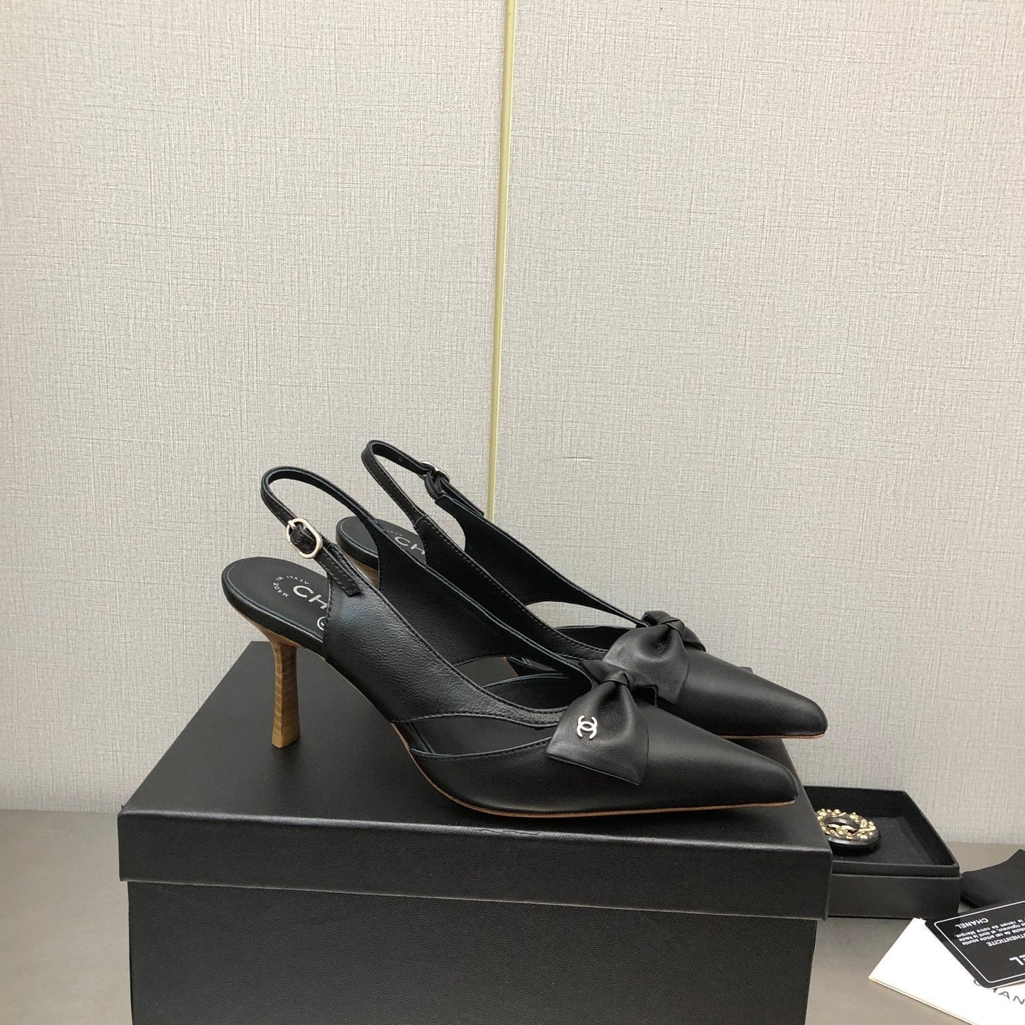 Luxury Shoes Sandals - CHL - 1036