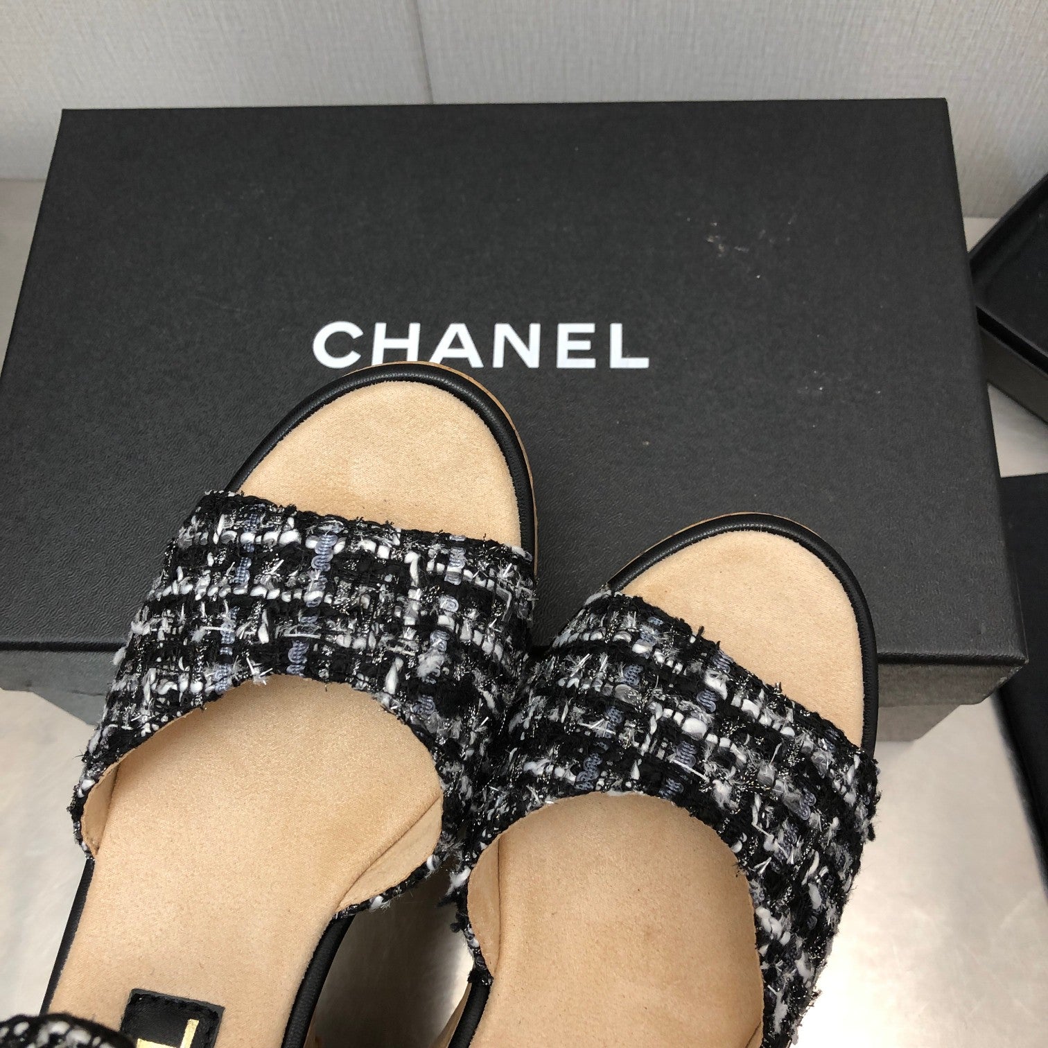 Luxury Shoes Sandals - CHL - 1033