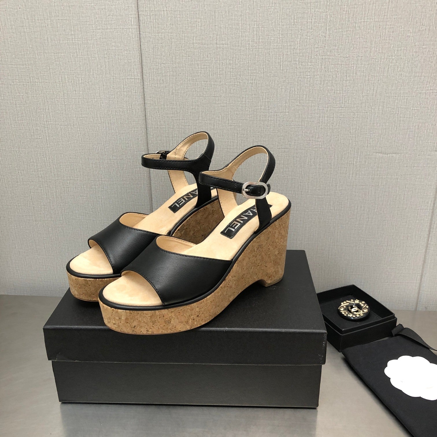Luxury Shoes Sandals - CHL - 1028
