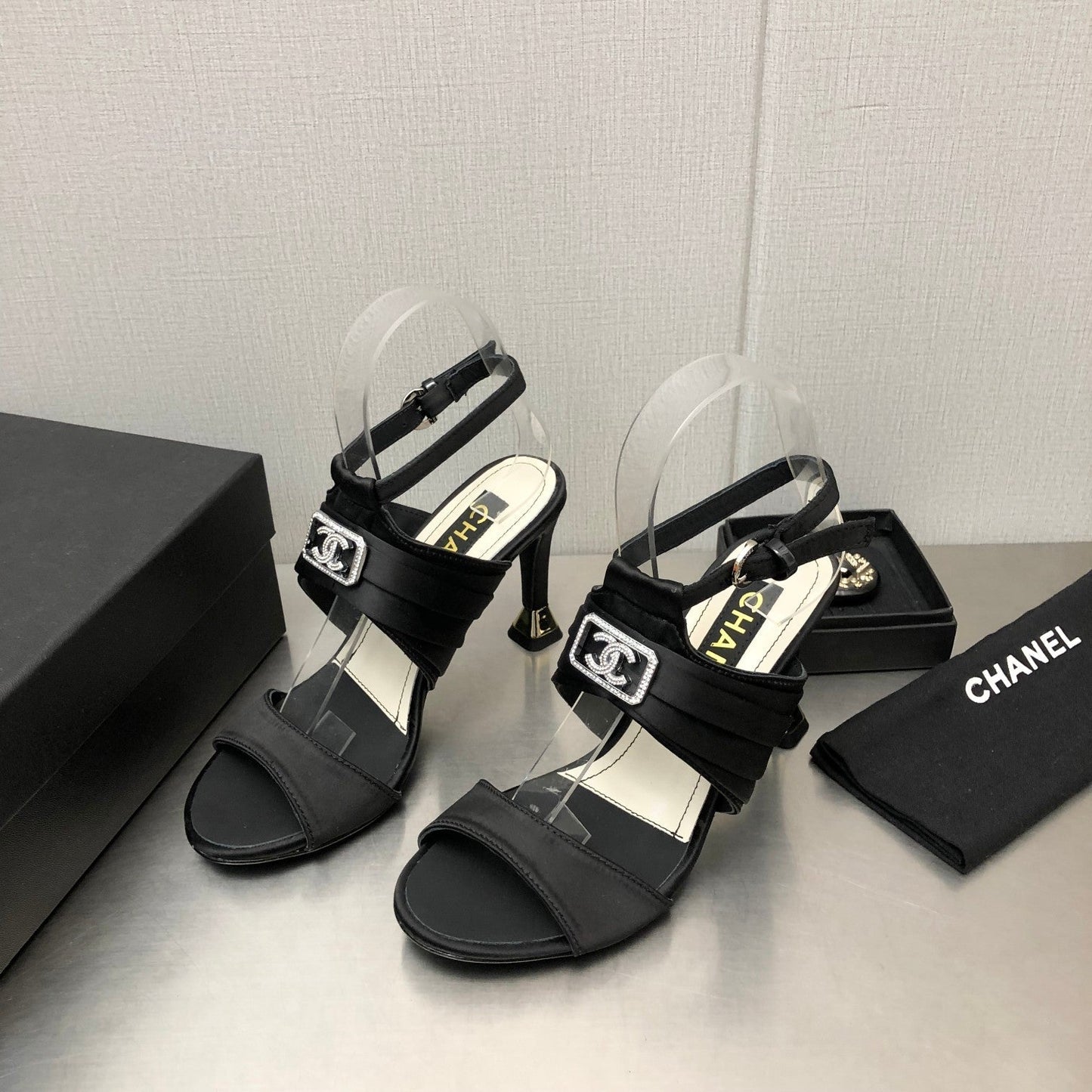 Luxury Shoes Sandals - CHL - 958