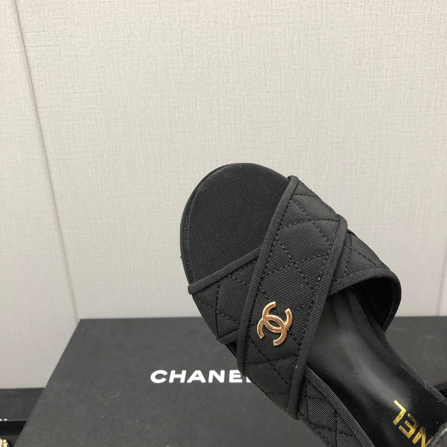 Luxury Shoes Sandals - CHL - 929