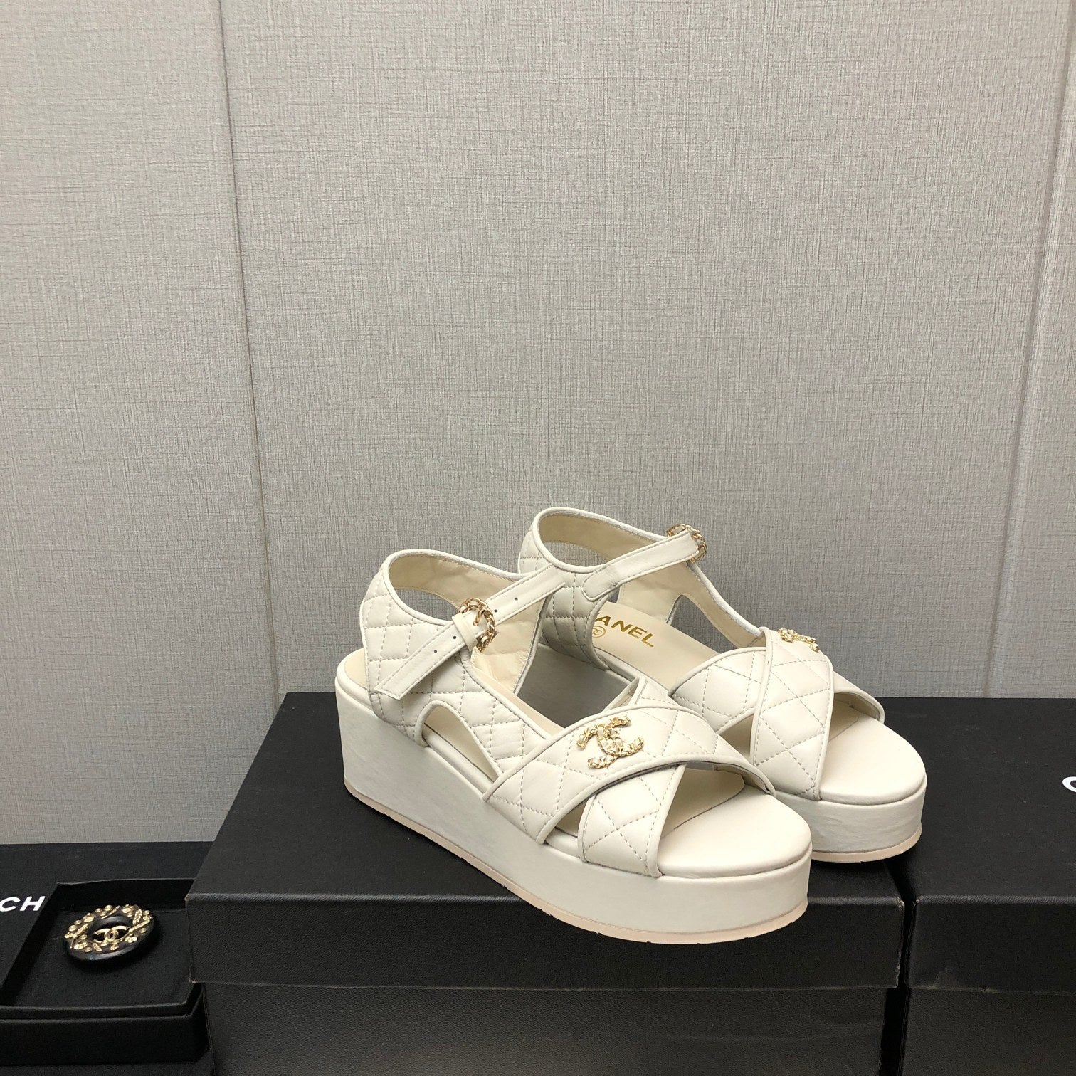 Luxury Shoes Sandals - CHL - 930