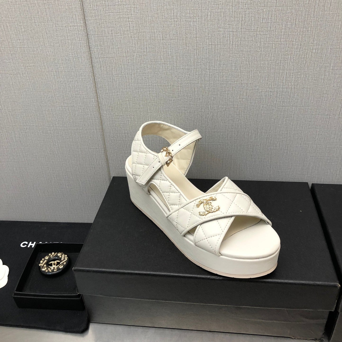 Luxury Shoes Sandals - CHL - 930