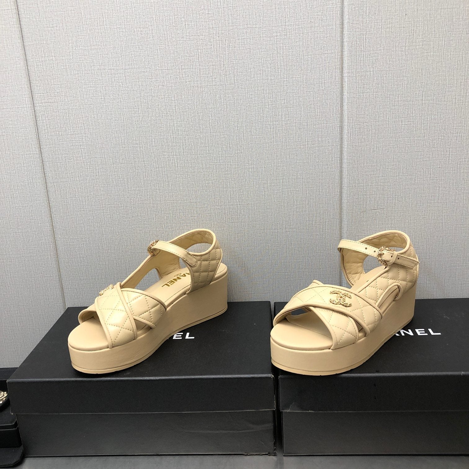 Luxury Shoes Sandals - CHL - 931