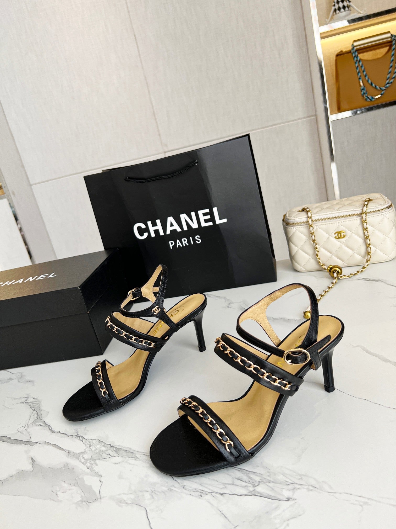 Luxury Shoes Sandals - CHL - 842