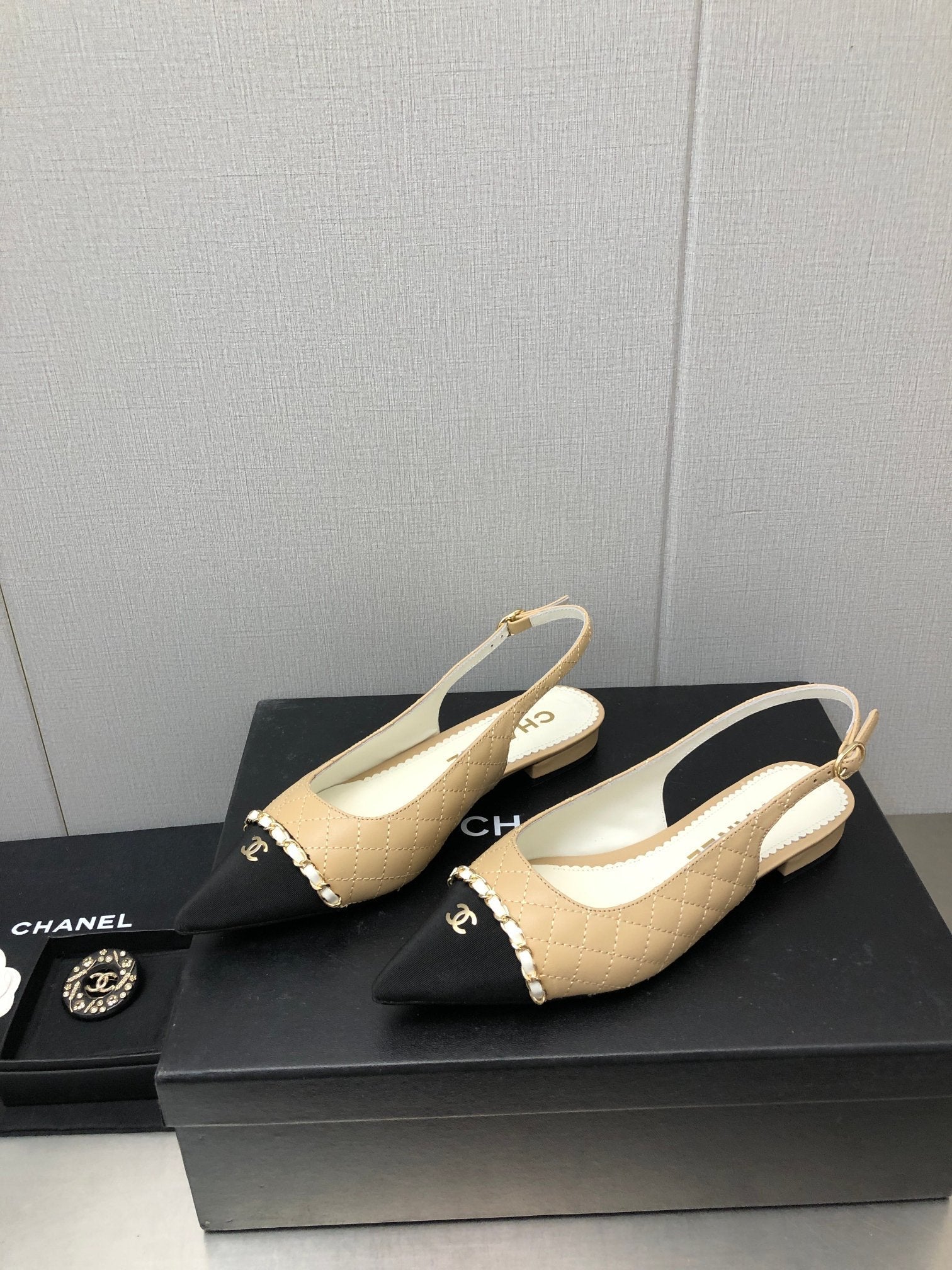 Luxury Shoes Sandals - CHL - 875