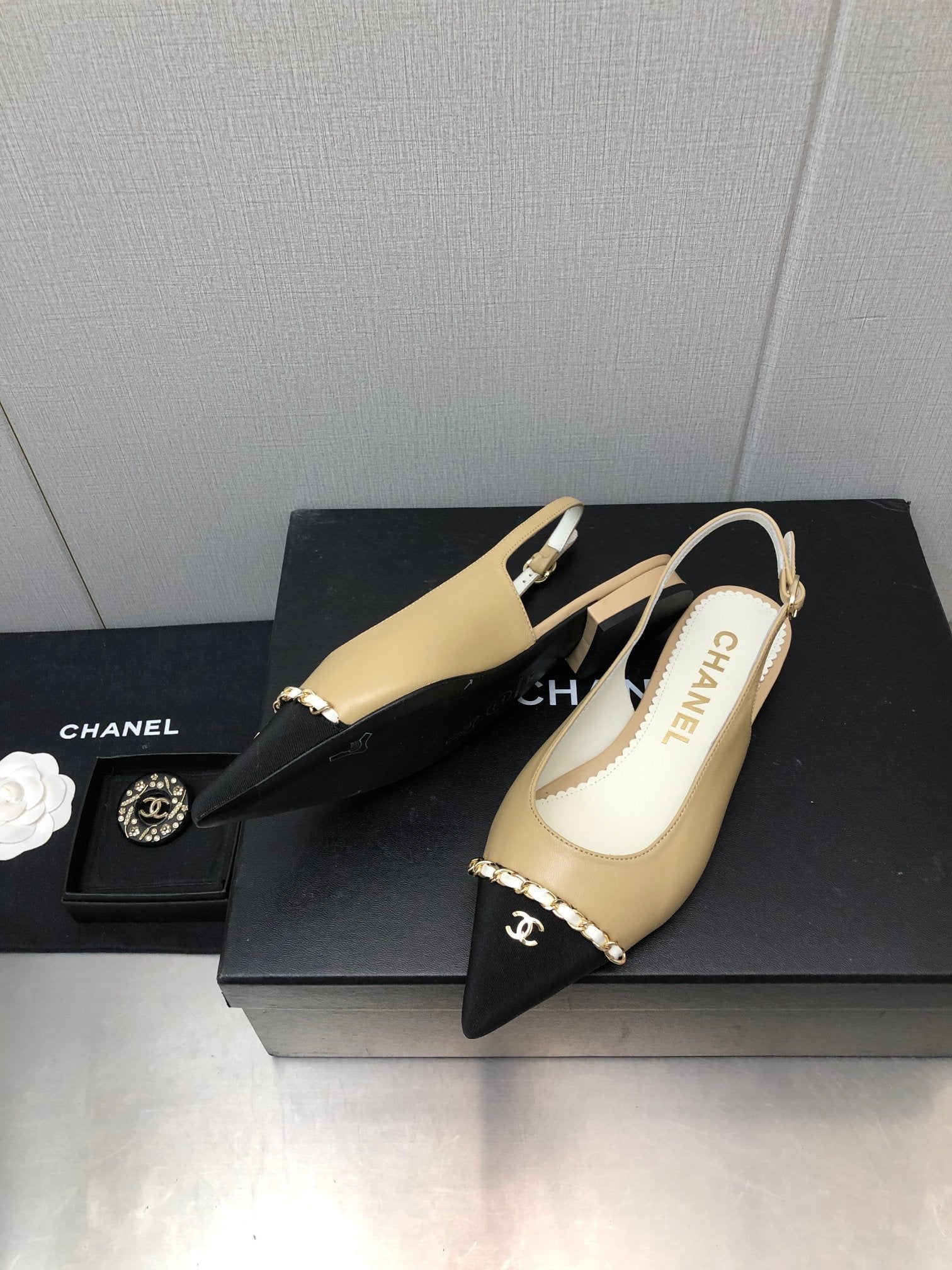 Luxury Shoes Sandals - CHL - 874