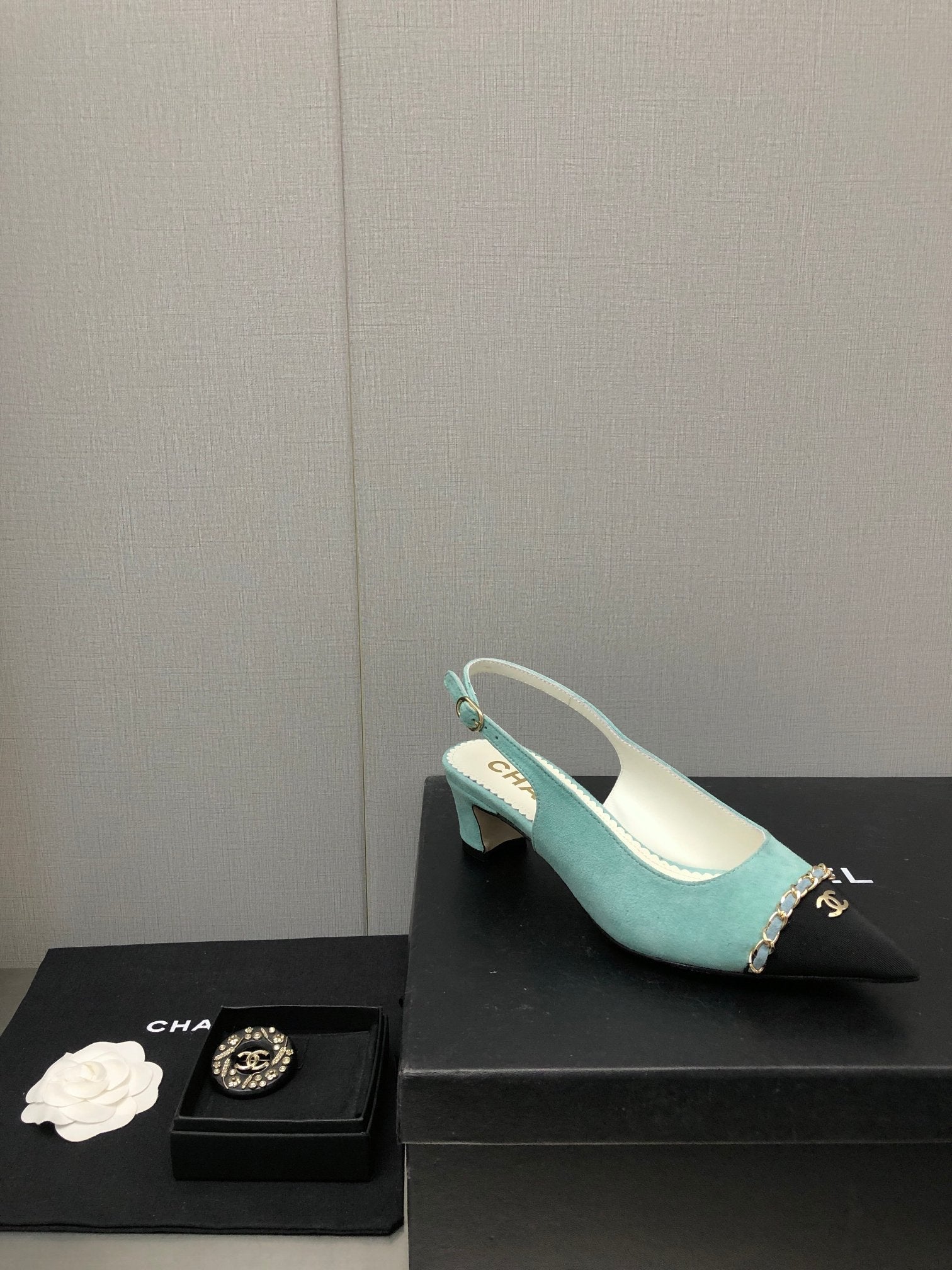 Luxury Shoes Sandals - CHL - 879