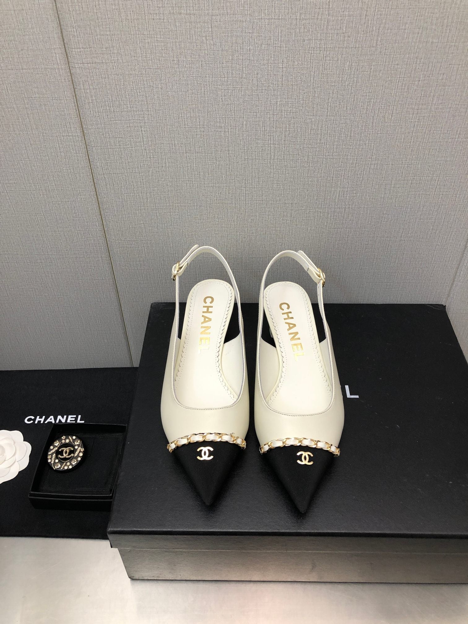 Luxury Shoes Sandals - CHL - 880