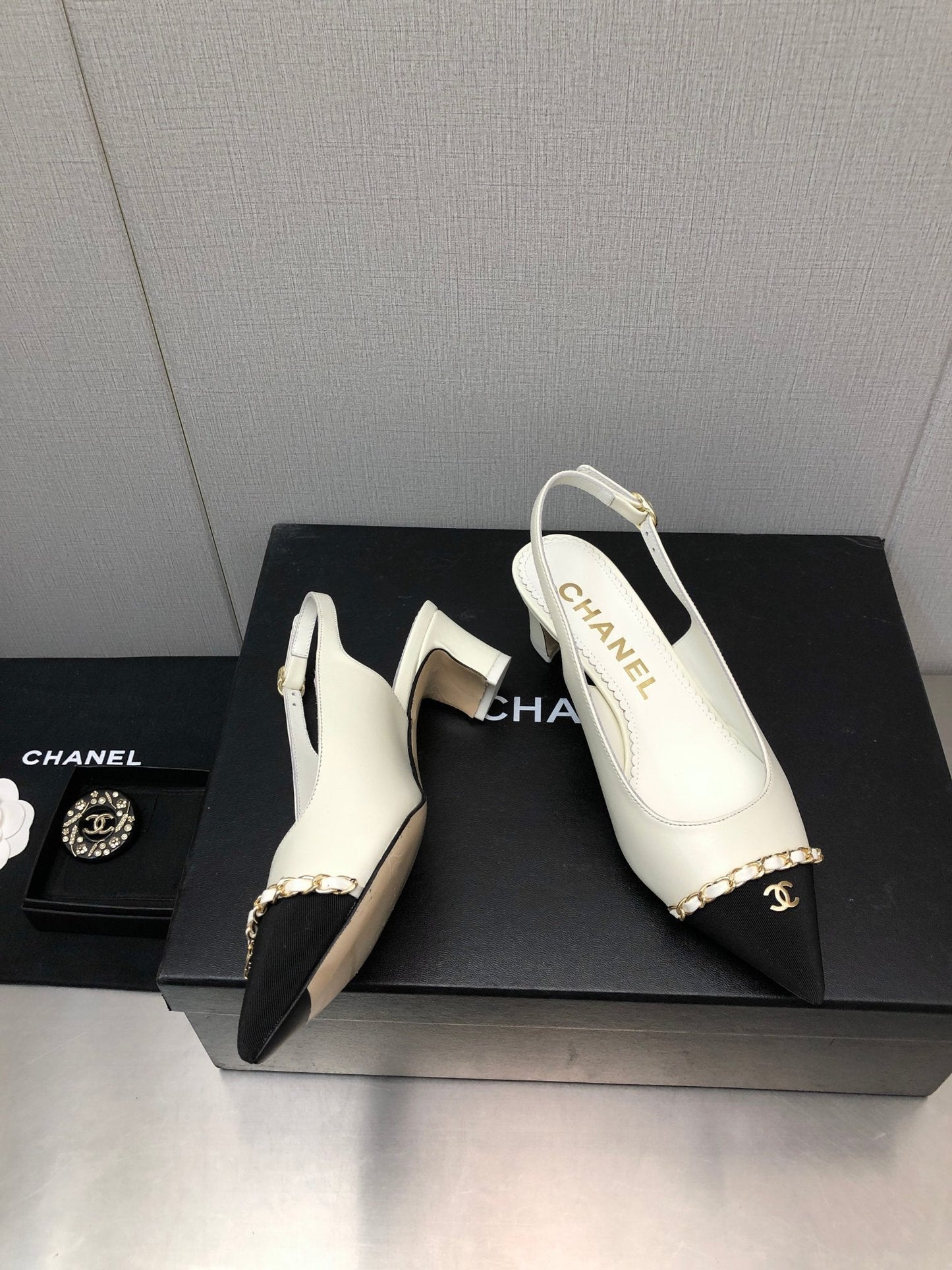 Luxury Shoes Sandals - CHL - 880