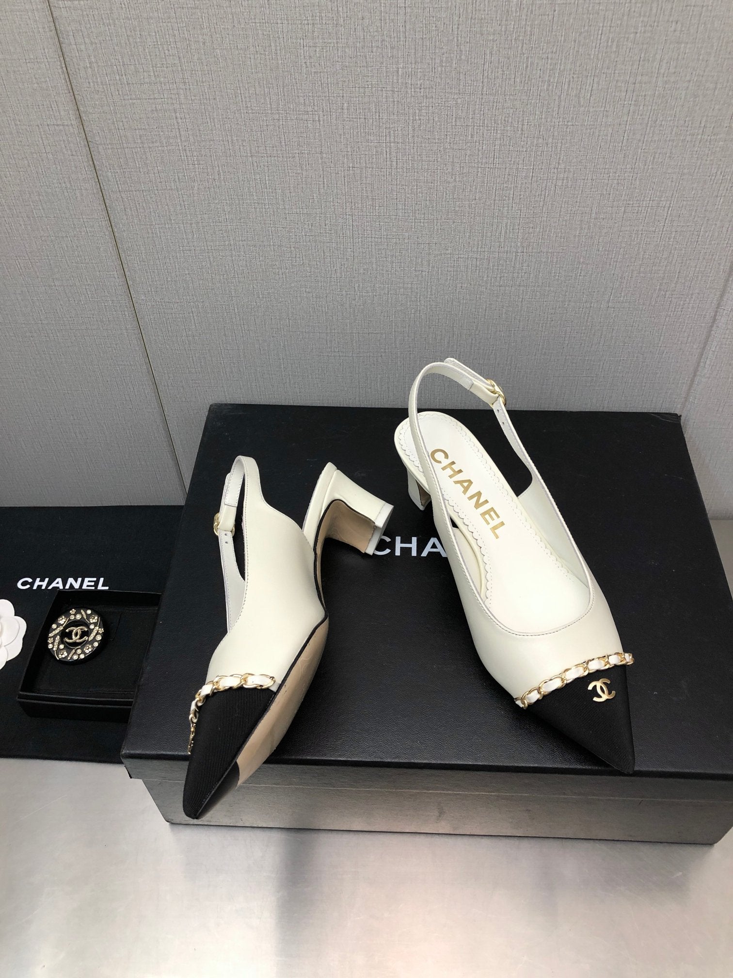 Luxury Shoes Sandals - CHL - 880