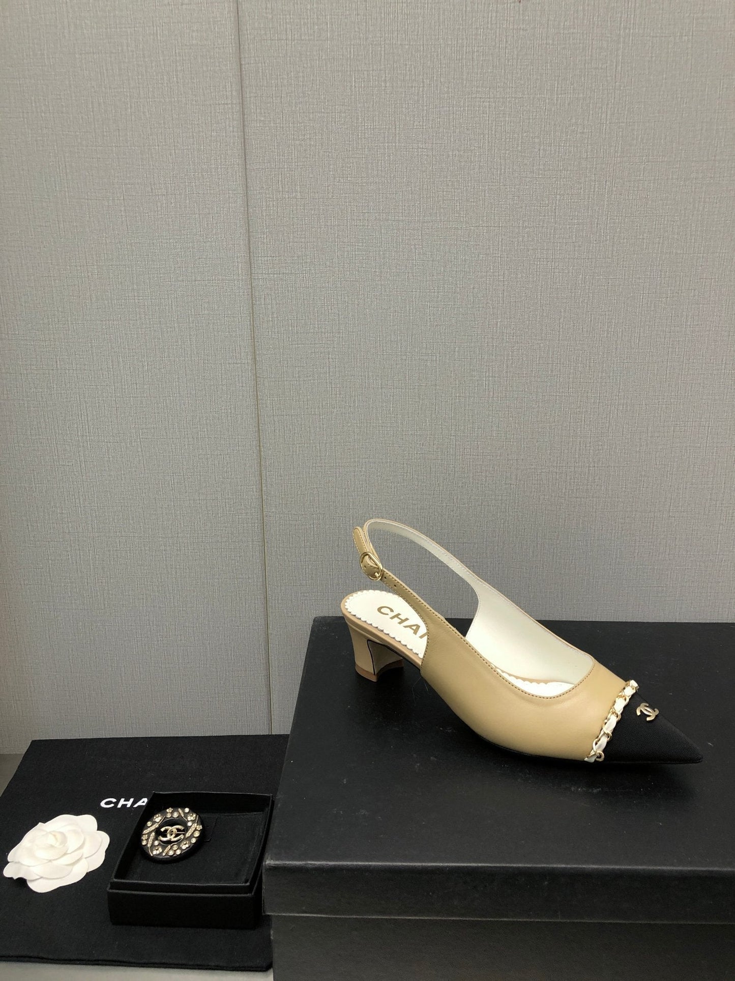 Luxury Shoes Sandals - CHL - 883