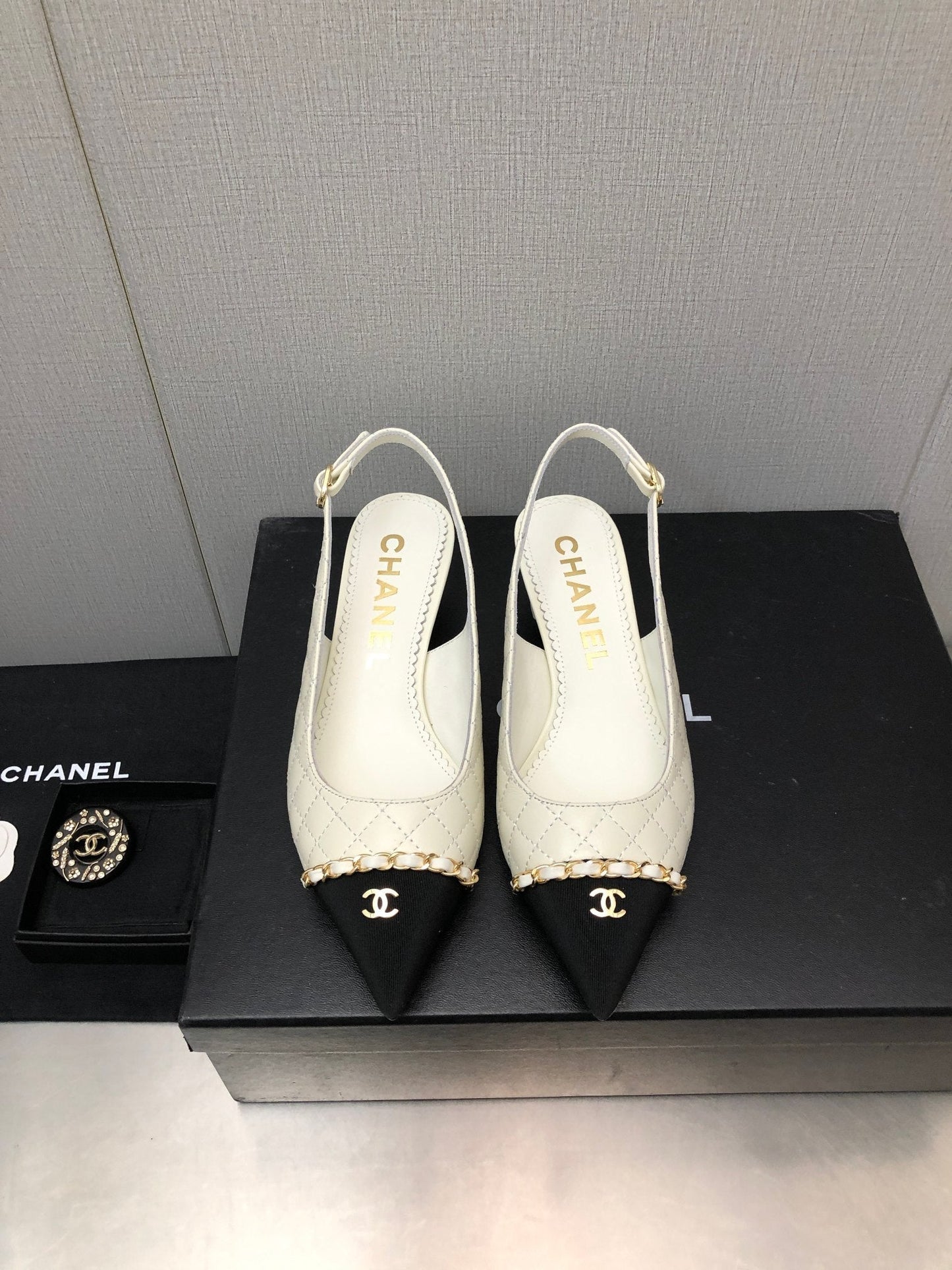 Luxury Shoes Sandals - CHL - 884