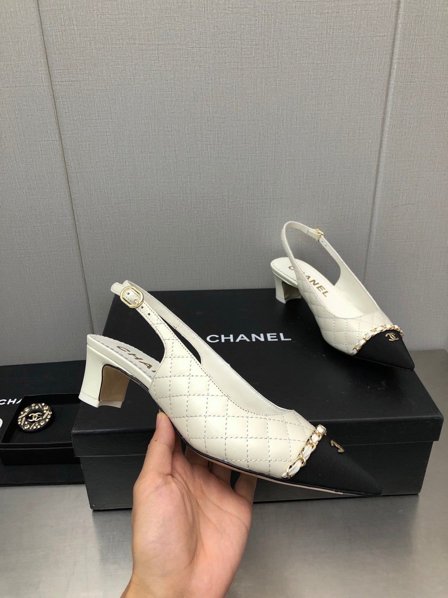 Luxury Shoes Sandals - CHL - 884