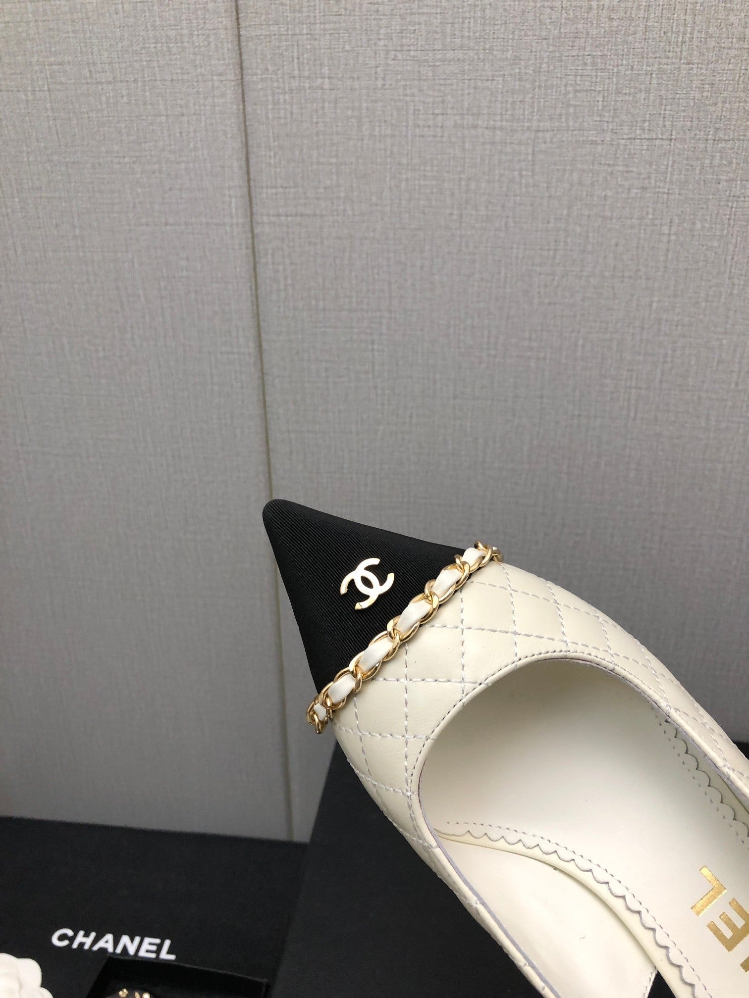 Luxury Shoes Sandals - CHL - 884