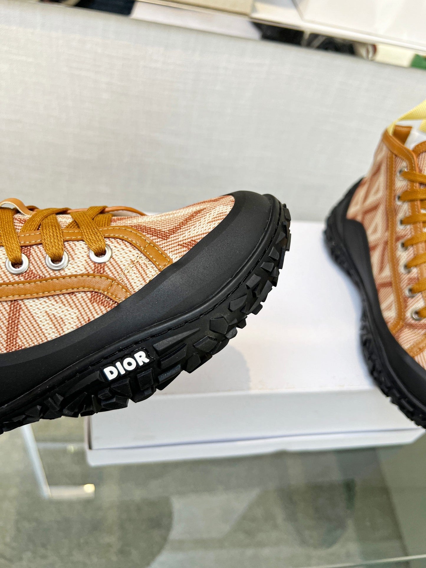 Luxury Shoes - DIR - 588