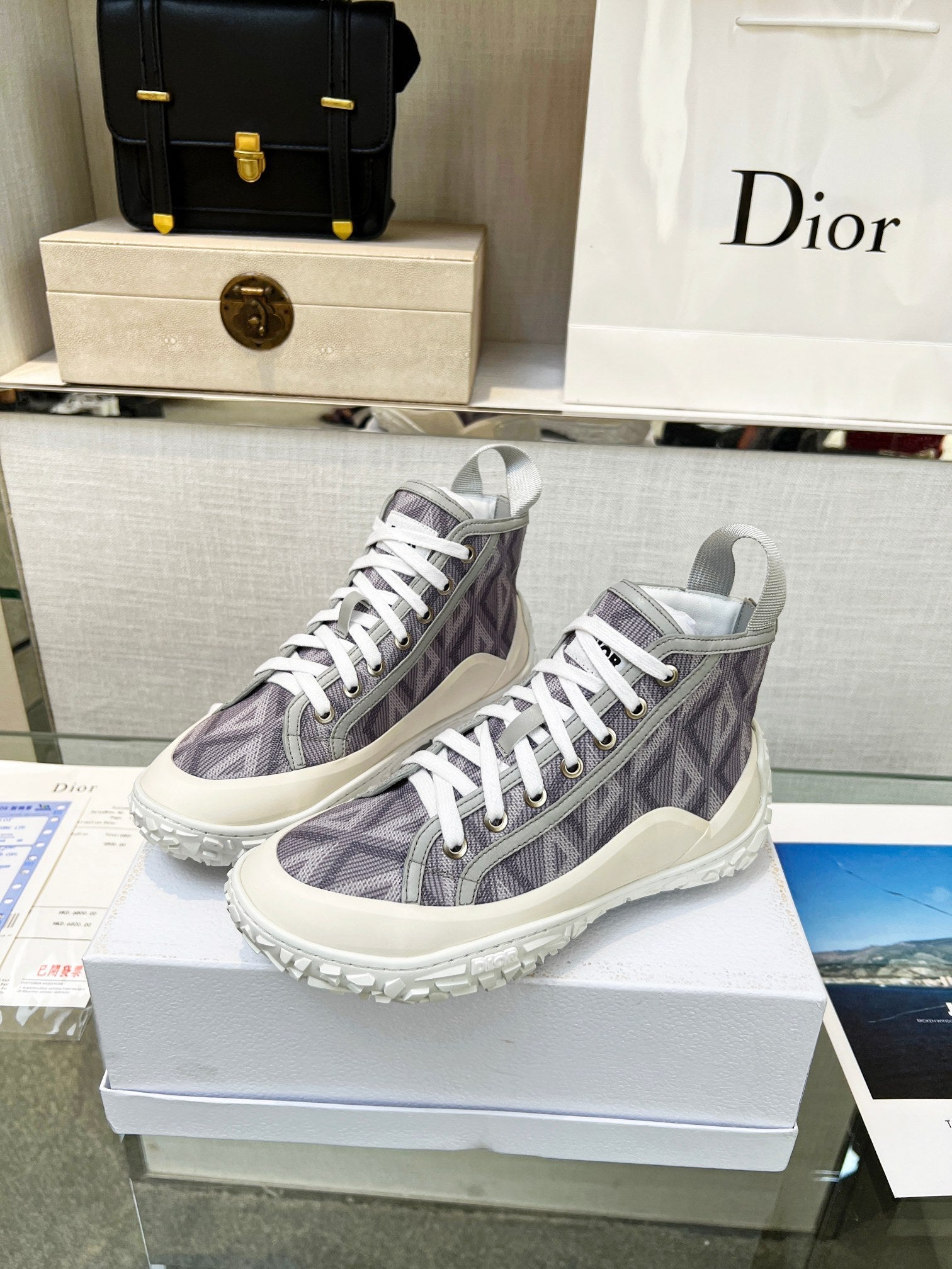 Luxury Shoes - DIR - 587