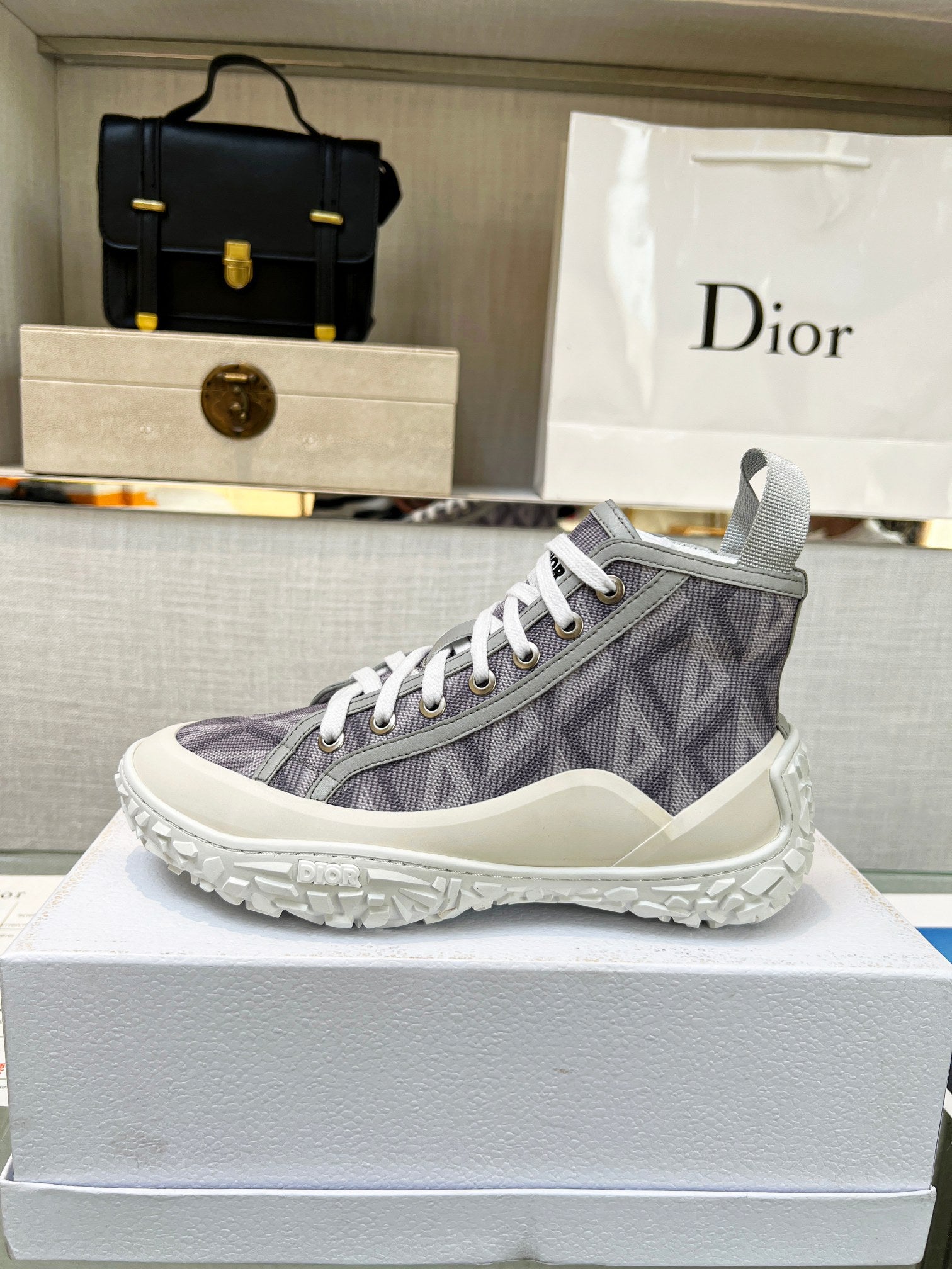 Luxury Shoes - DIR - 587
