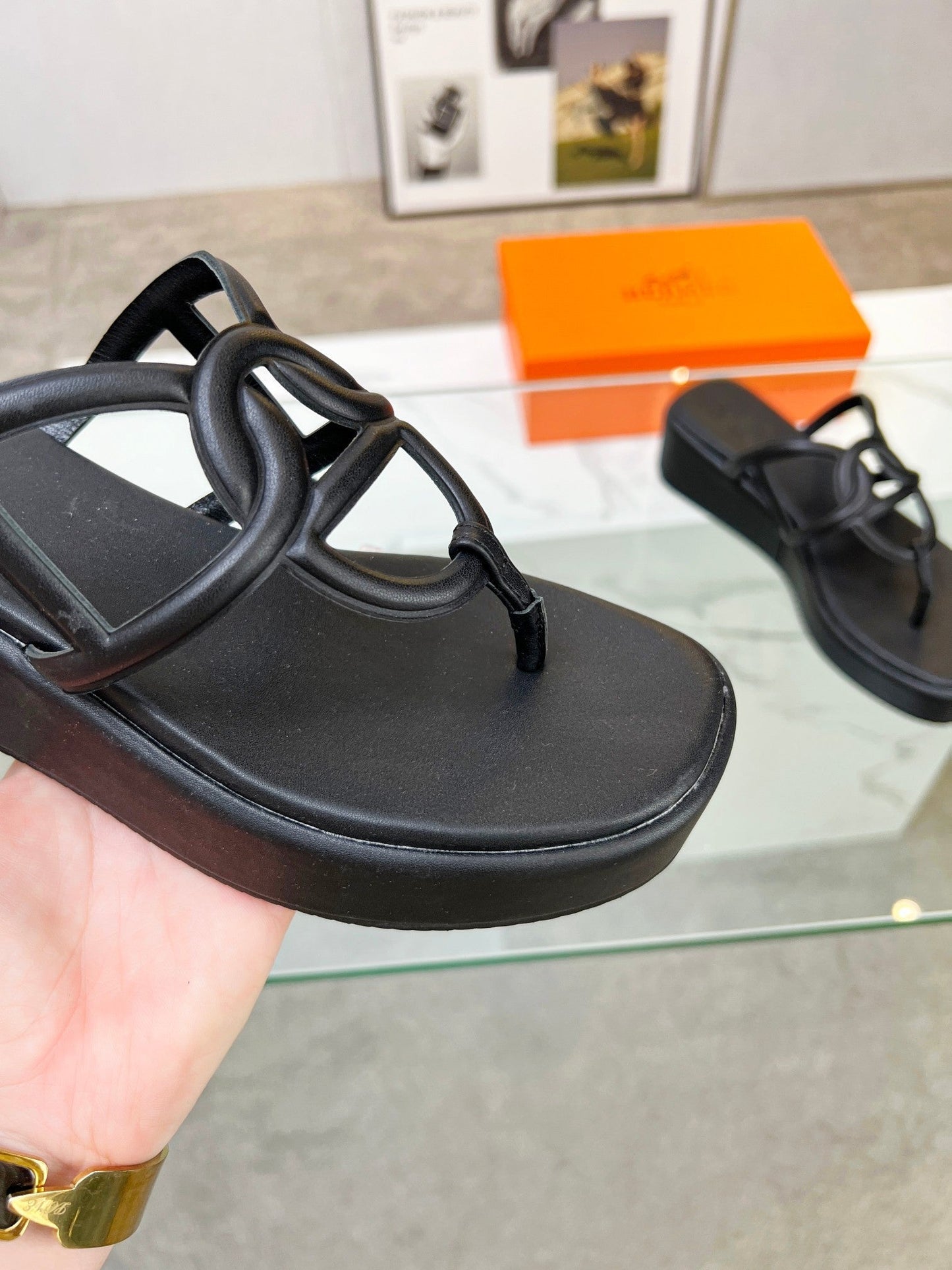 SC - Luxury Shoes - HMS - 010