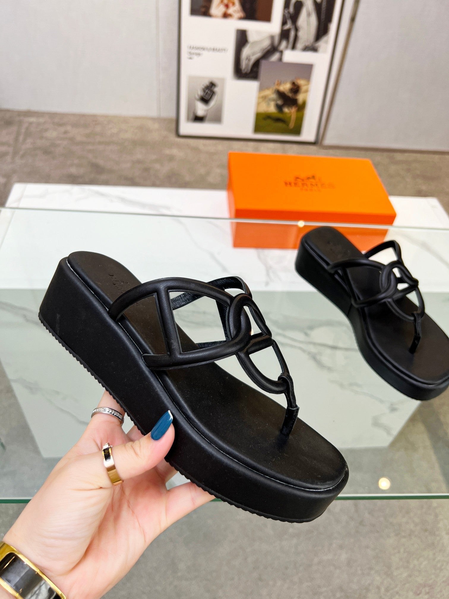 SC - Luxury Shoes - HMS - 010