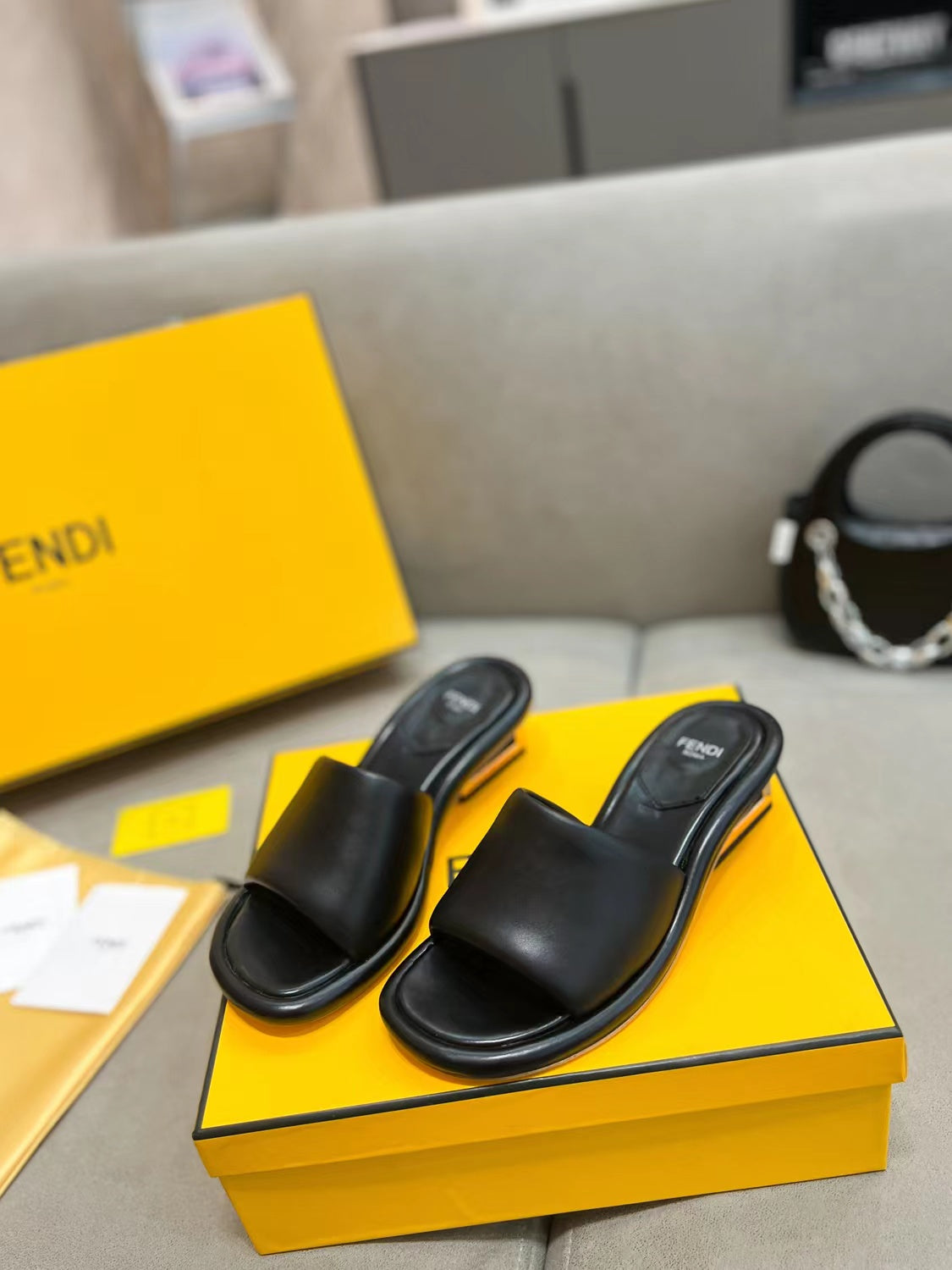 Luxury Shoes - FED - 151